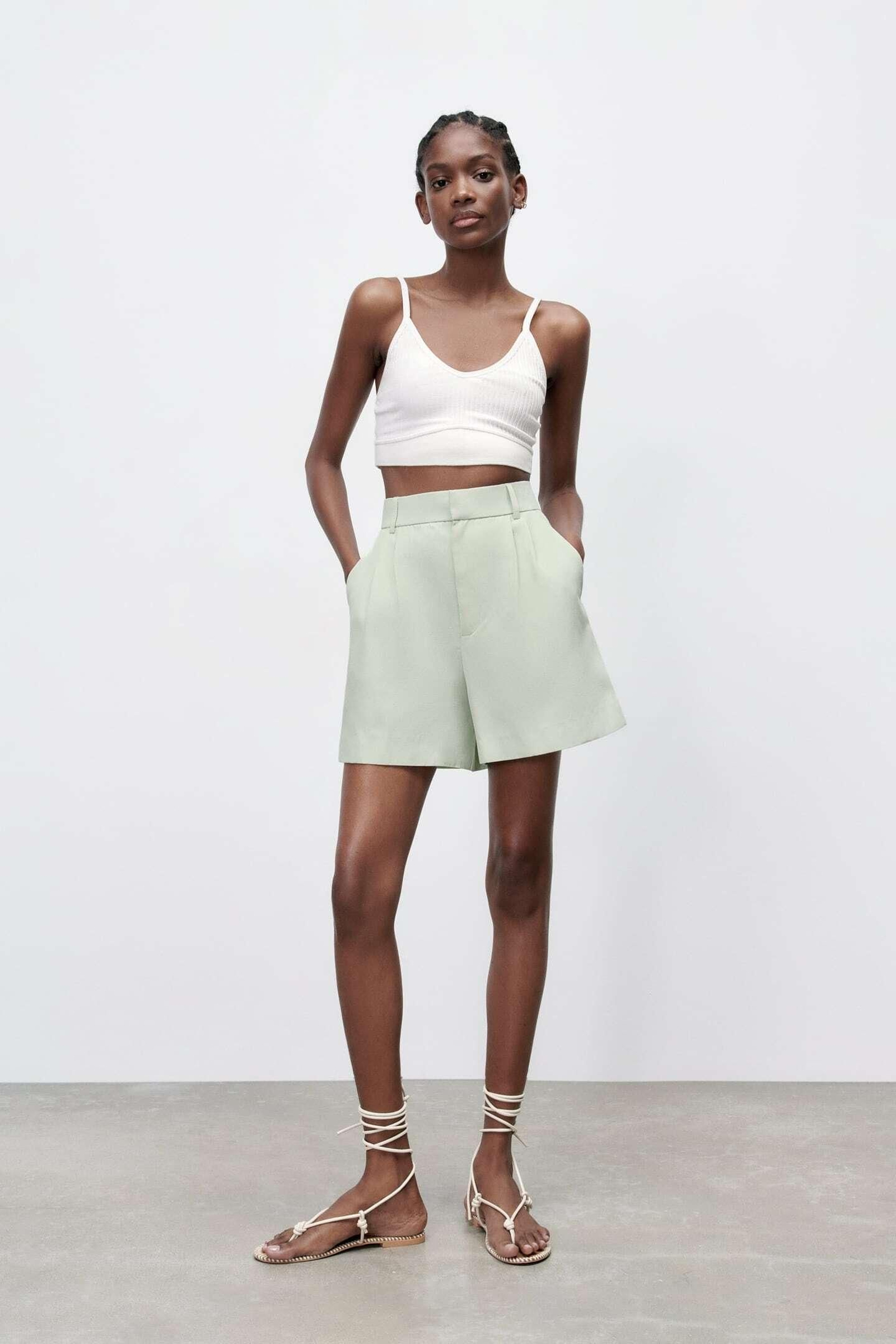 Bermudas de lino de Zara.