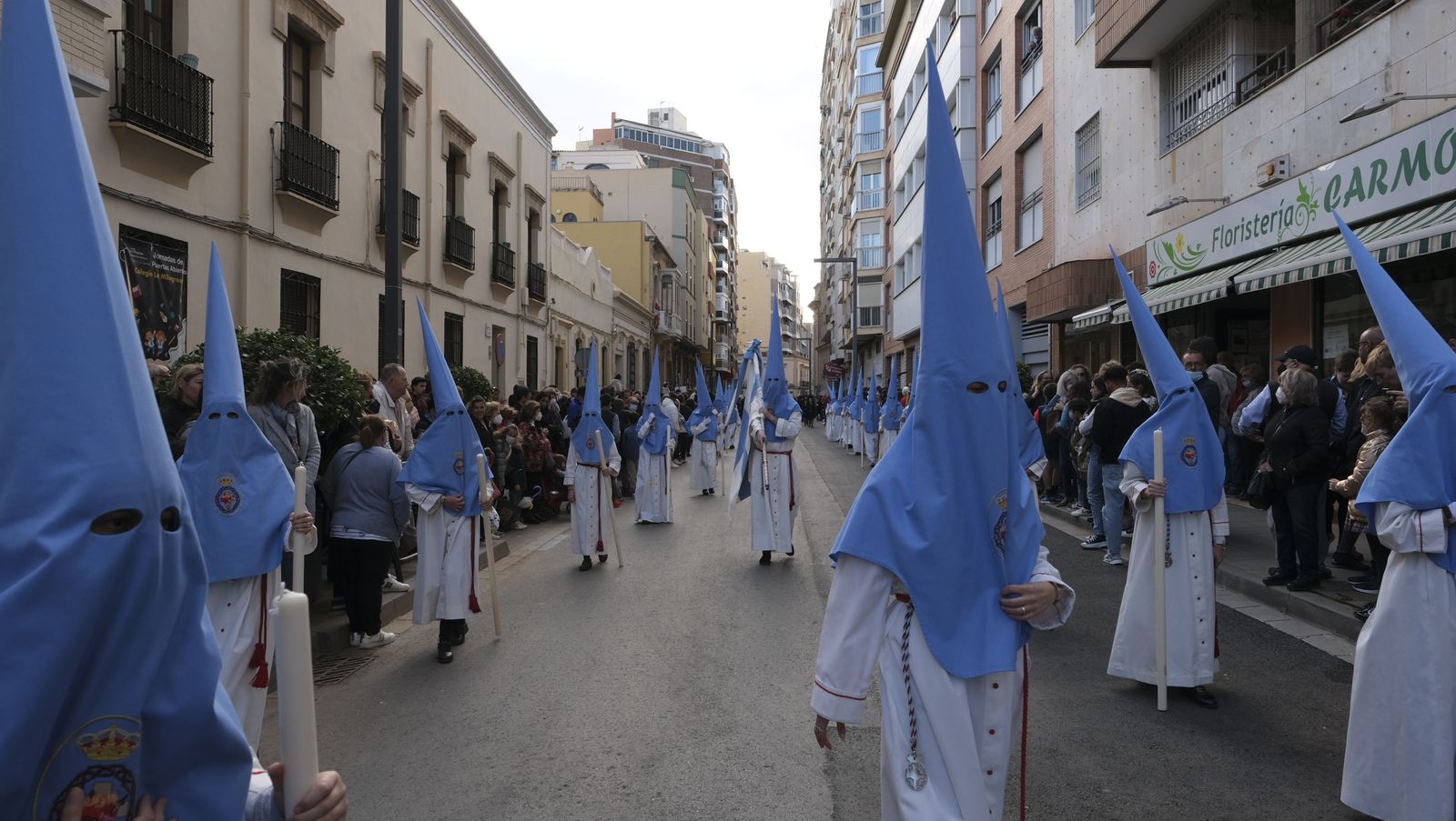 Procesión del Cristo del Amor en Almería, en imágenes