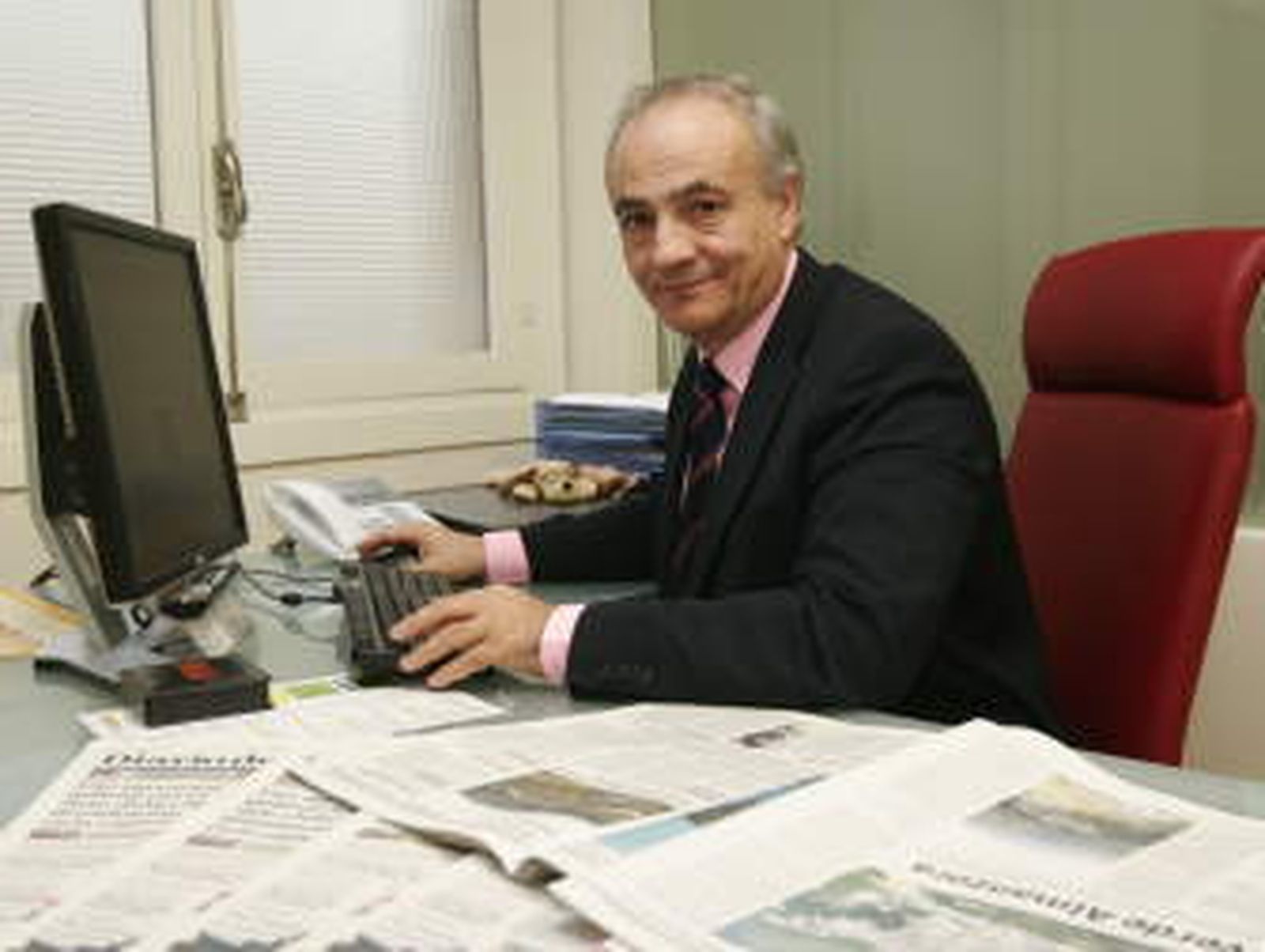 Patxi de Linaza: "Las nuevas tecnologías son claves para salir de la crisis"