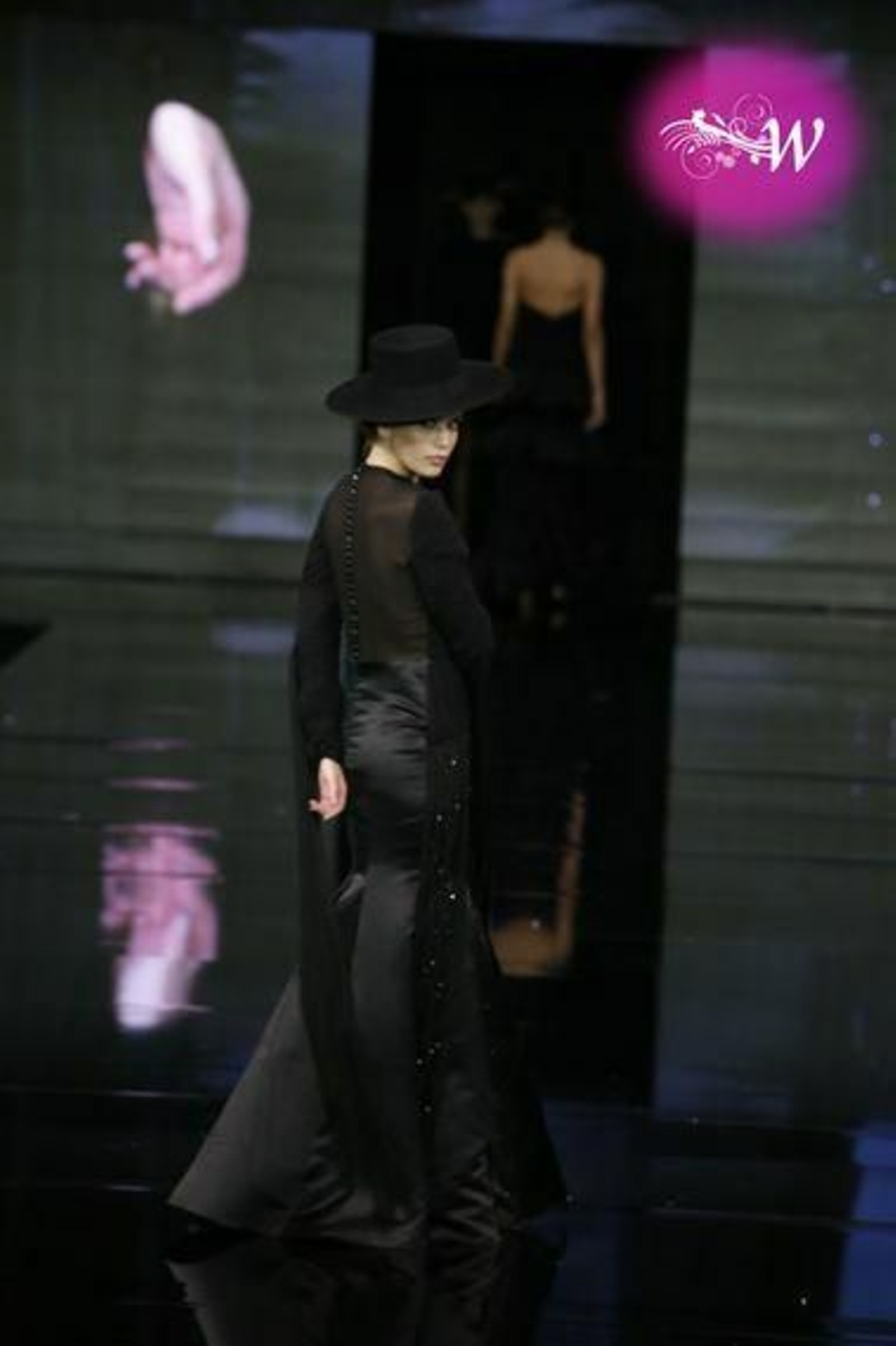 Cristo Báñez vuelve a SIMOF para presentar su colección de flamenca 2020, todas las fotos