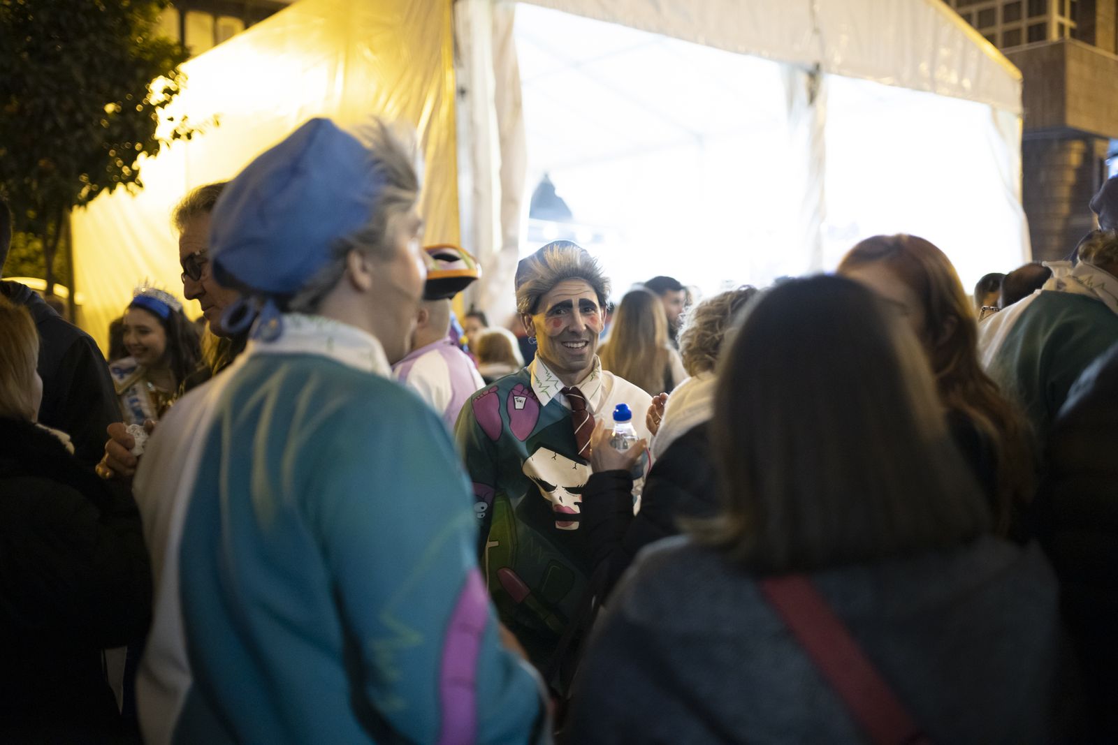 Ambiente del primer día de semifinal del Carnaval Colombino