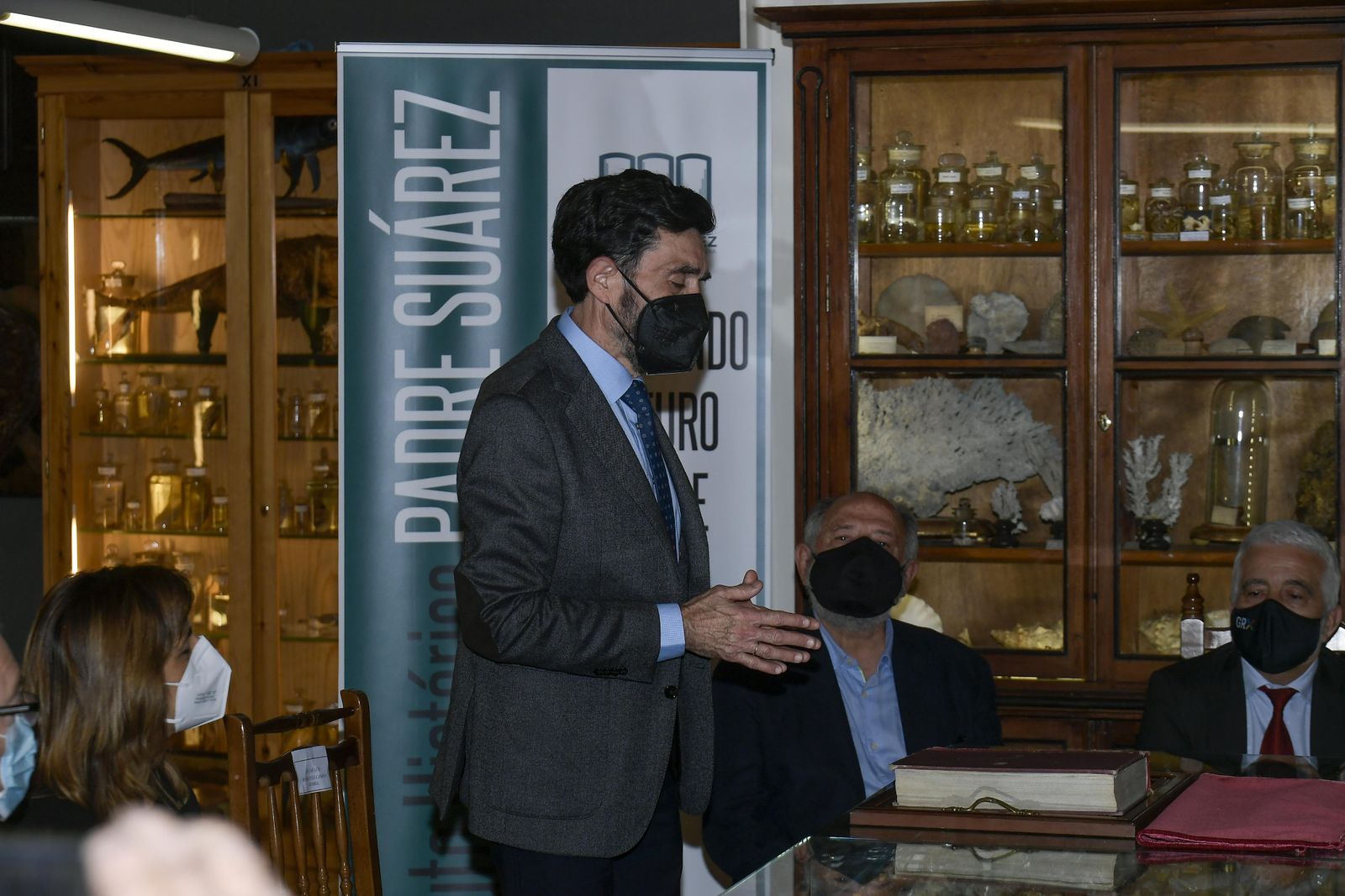 La inauguración del Museo de Ciencia del IES Padre Suárez de Granada, en imágenes