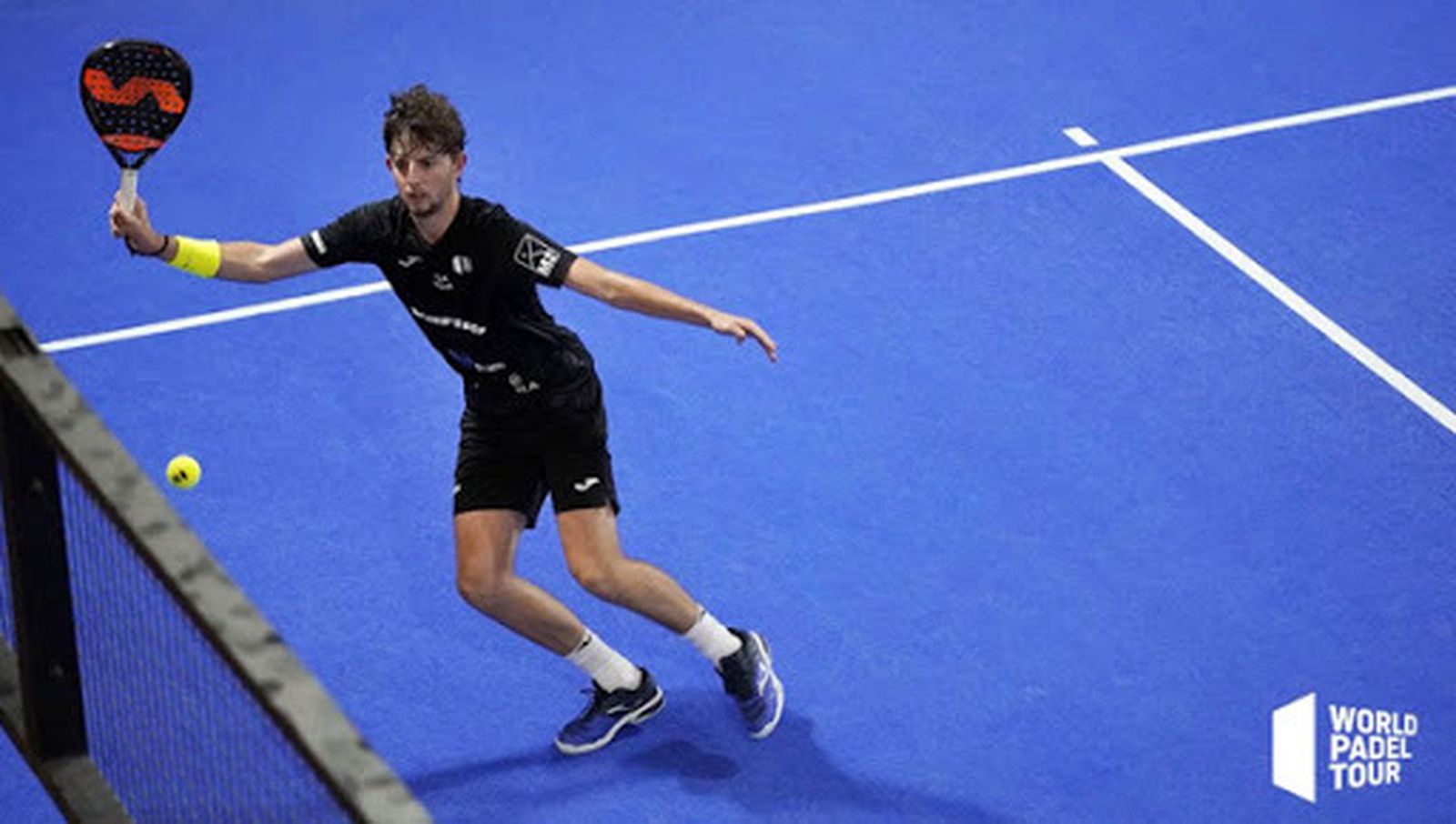 Miguel Yanguas, en un partido del Estrella Damm València Open.