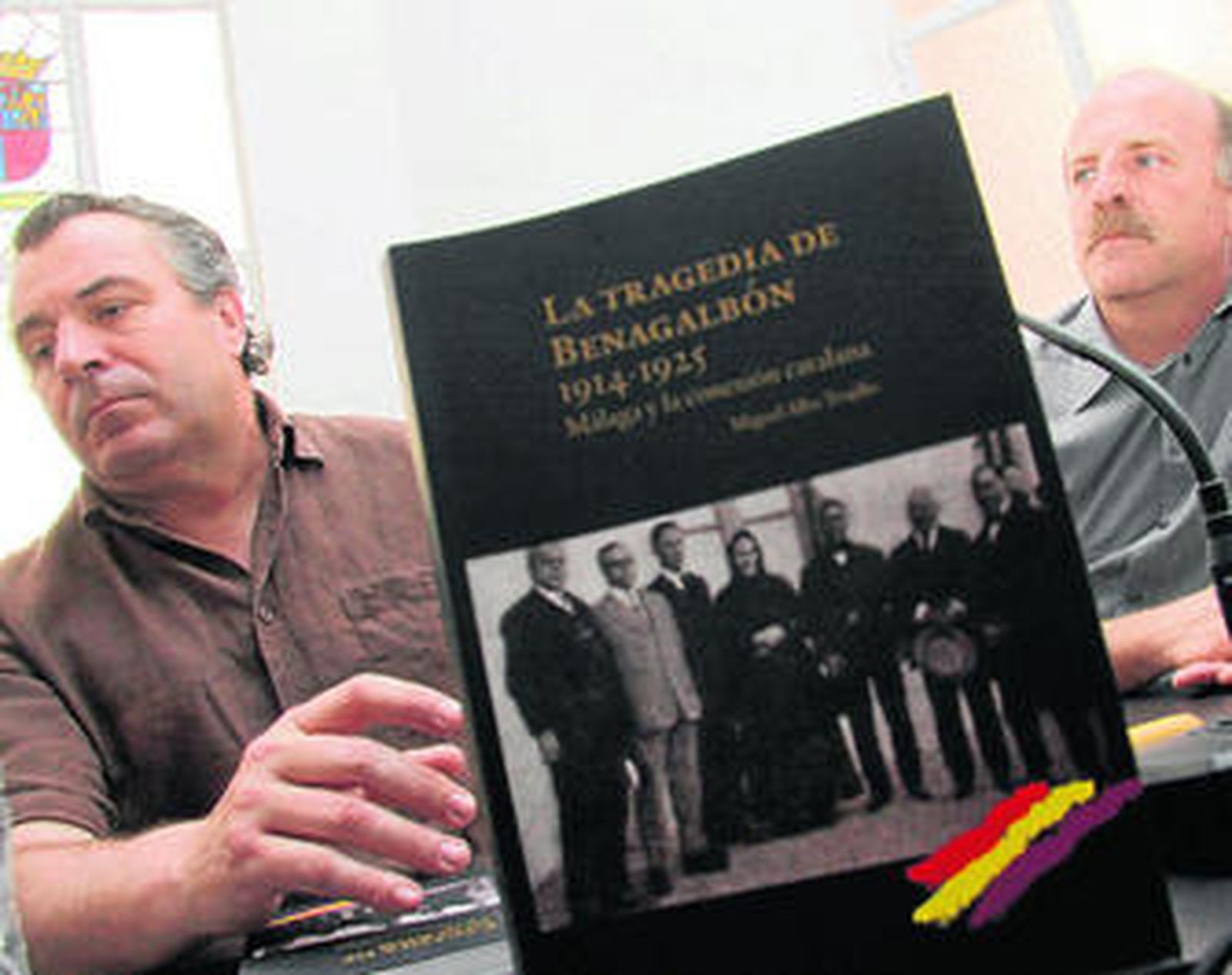 Miguel Alba Trujillo y Eduardo Sanjuán, ayer, en la sede de la Sopde.