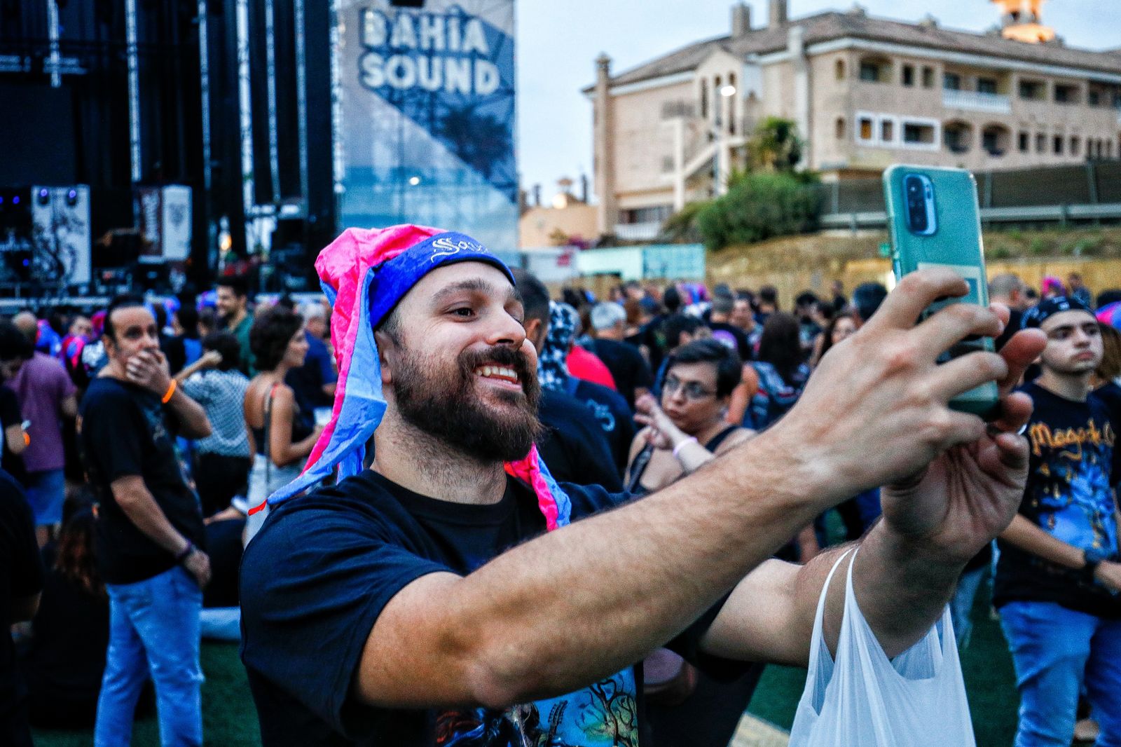 Búscate en el concierto de Saurom en Bahía Sound de San Fernando