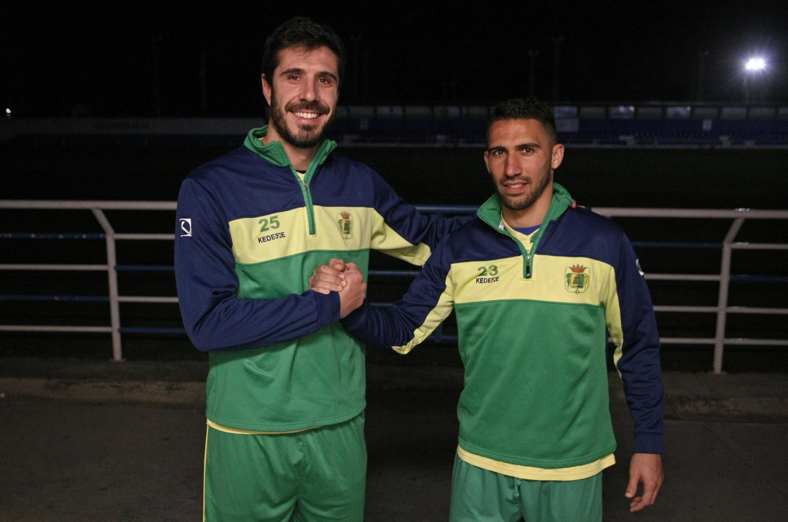 Biri, ayer junto a Dani Hedrera, en el entrenamiento de Los Barrios.