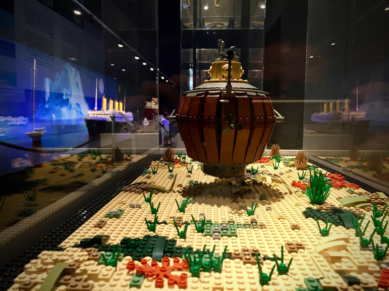 Imágenes de la exposición de Lego 'Travelling Bricks'.