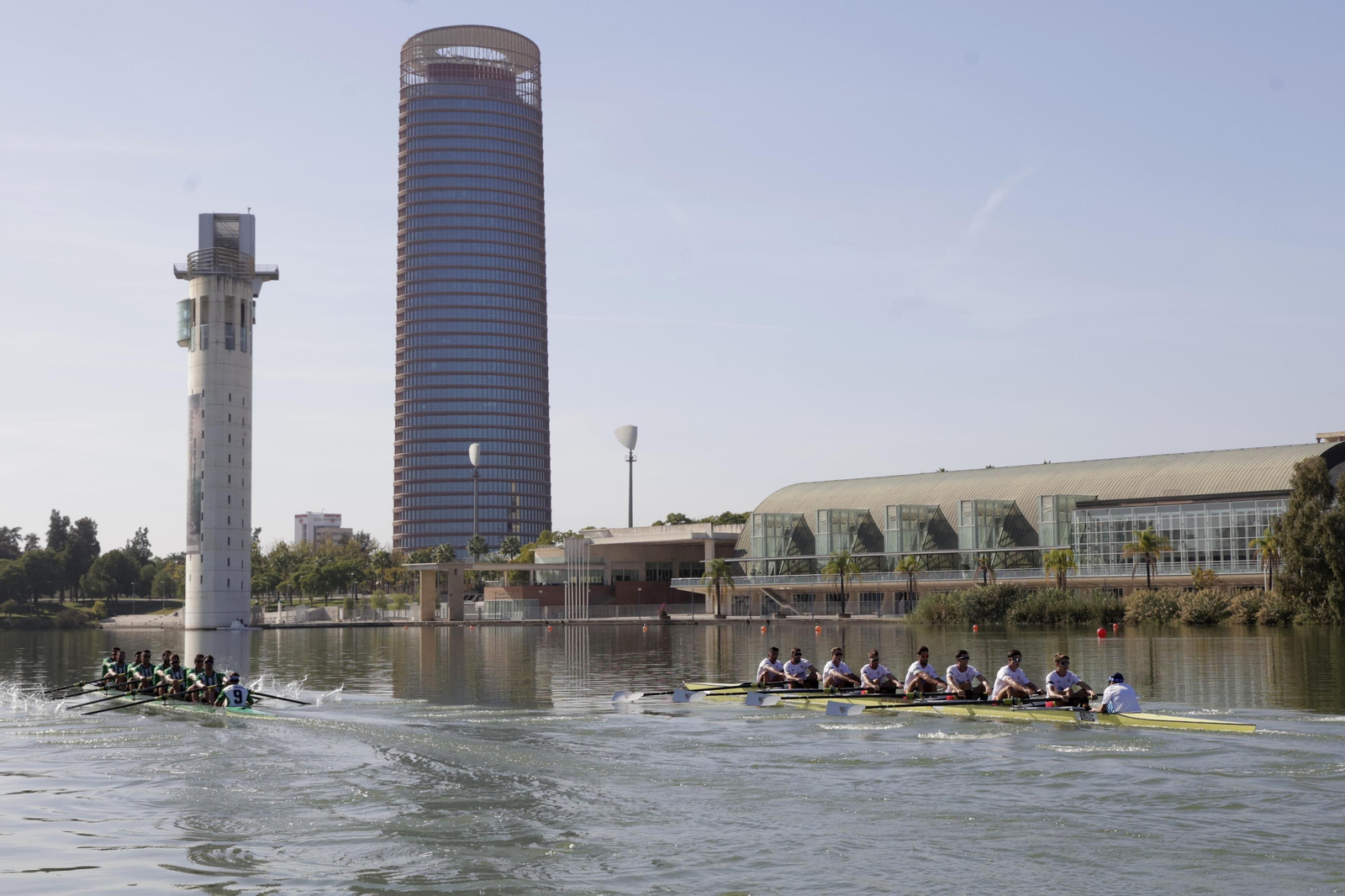Las mejores imágenes de la Regata Sevilla-Betis