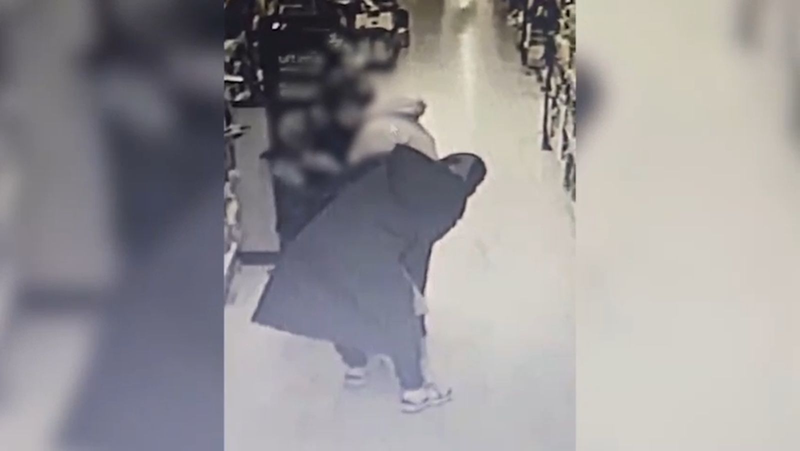 Robo a una mujer en un supermercado de Fuengirola