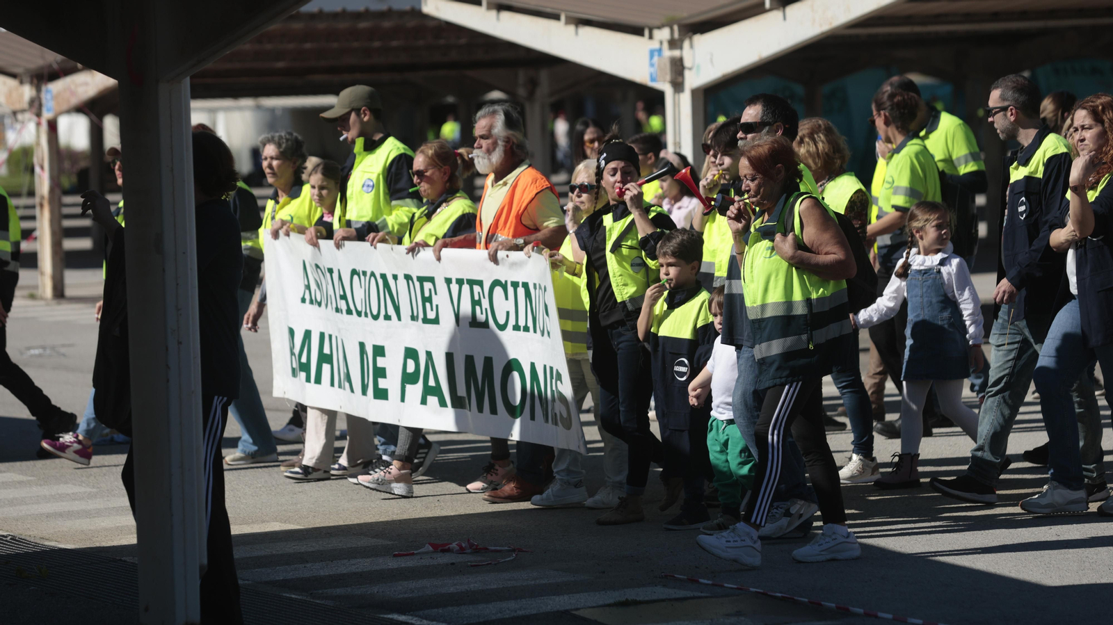 Las fotos de la manifestación de familiares y trabajadores de Acerinox