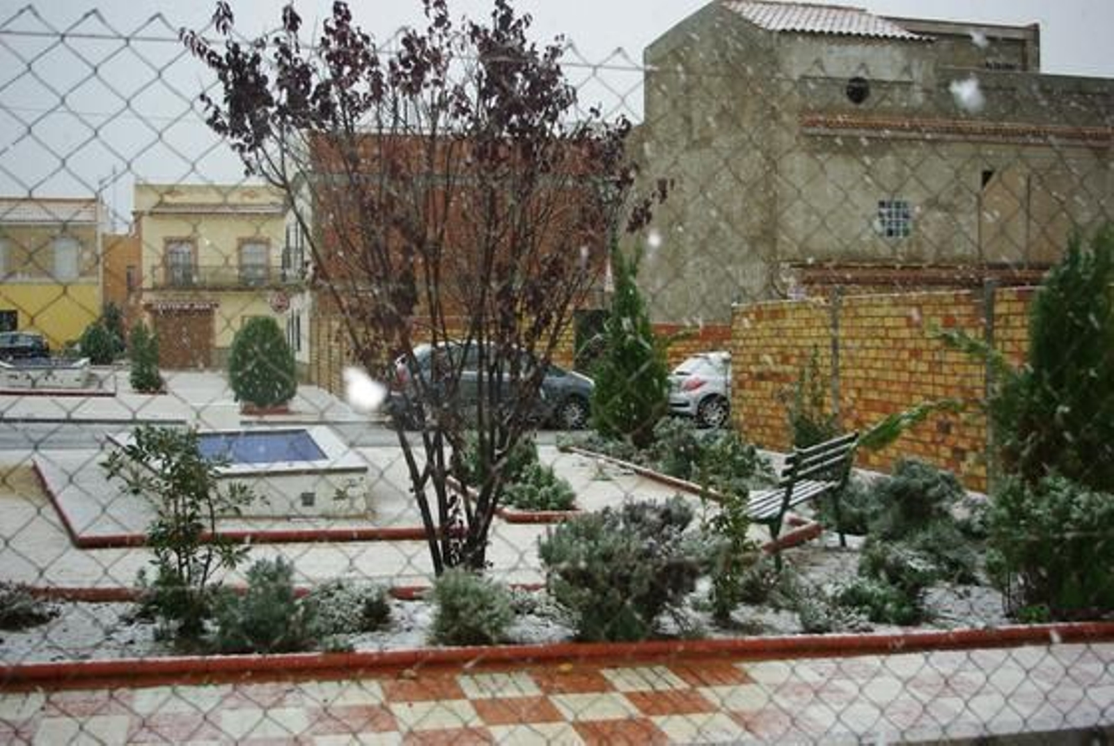 Nieve en Alcalá del Rio./ Francisco Cazorla