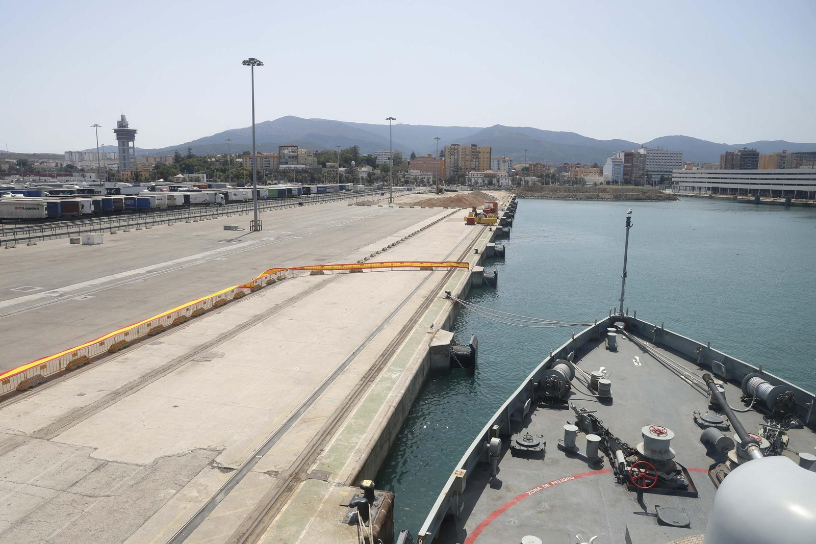 Las fotografías de la visita del buque de la Armada "Furor" al Puerto de Algeciras