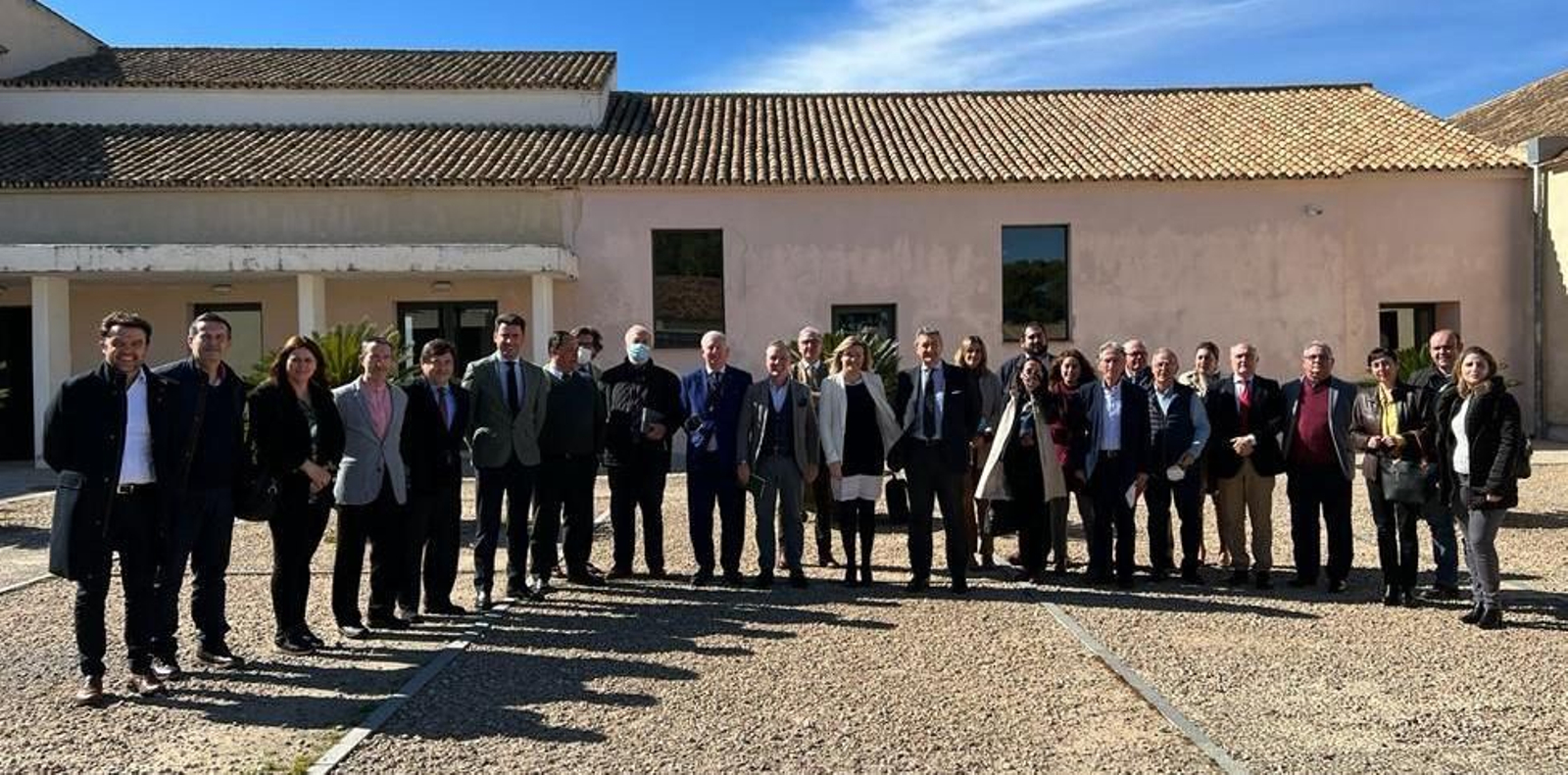 Foto de familia de los participantes en la Asamblea CADO.