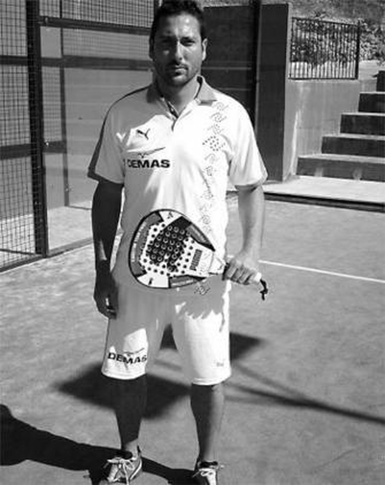 El pádel también es modesto