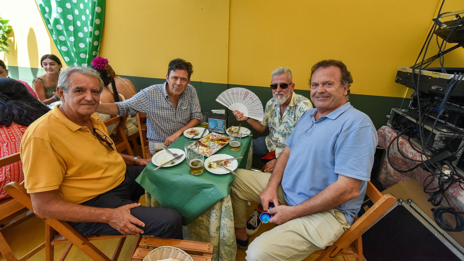 Búscate en las fotos del Domingo Rociero de la Feria de San Roque