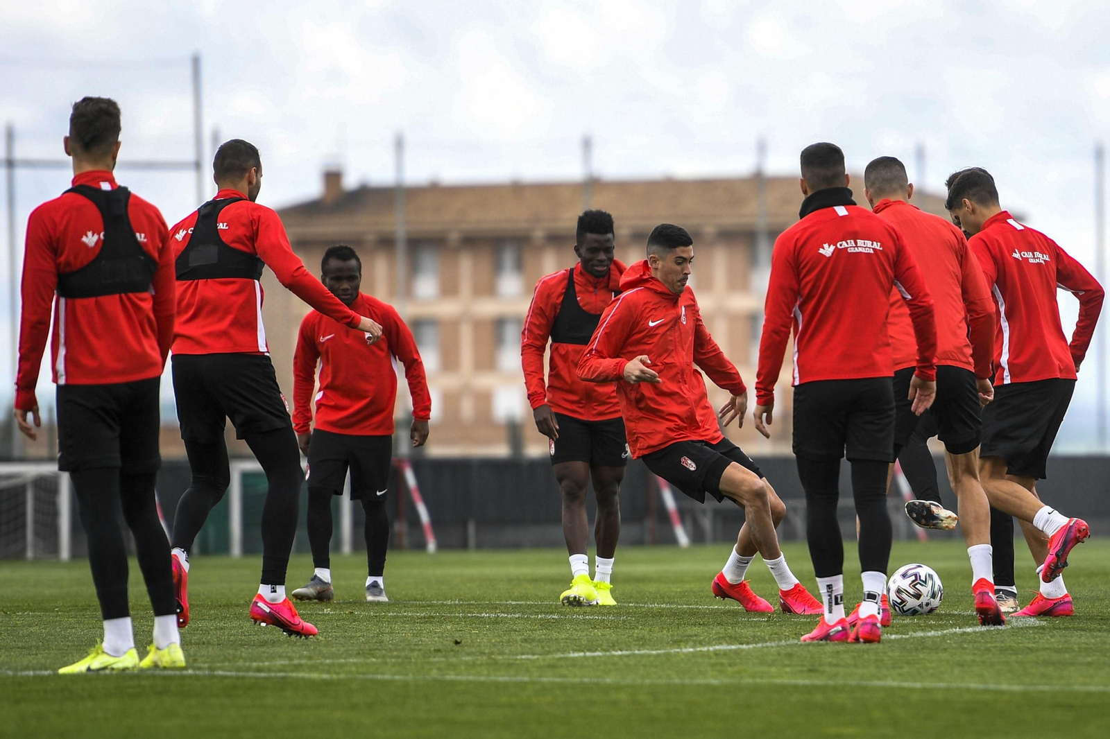 Fotos: así se prepara el Granada CF para el partido del siglo contra el Athletic