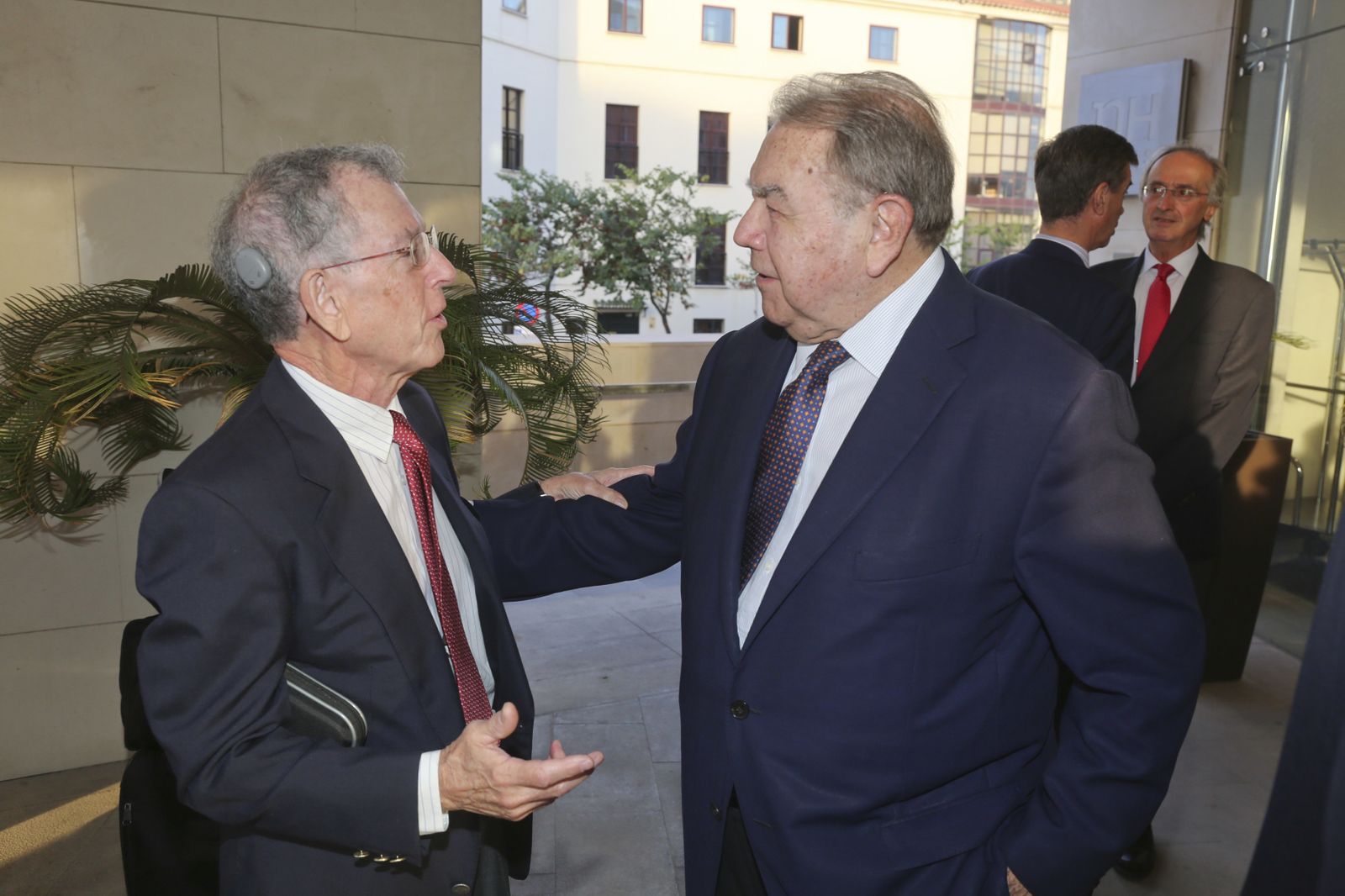 Desayuno informativo del Grupo Joly con el delegado del Gobierno en Andalucía