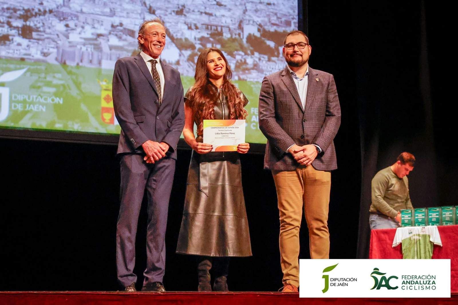Fiesta fin de temporada del ciclismo jiennense en Martos, en imágenes