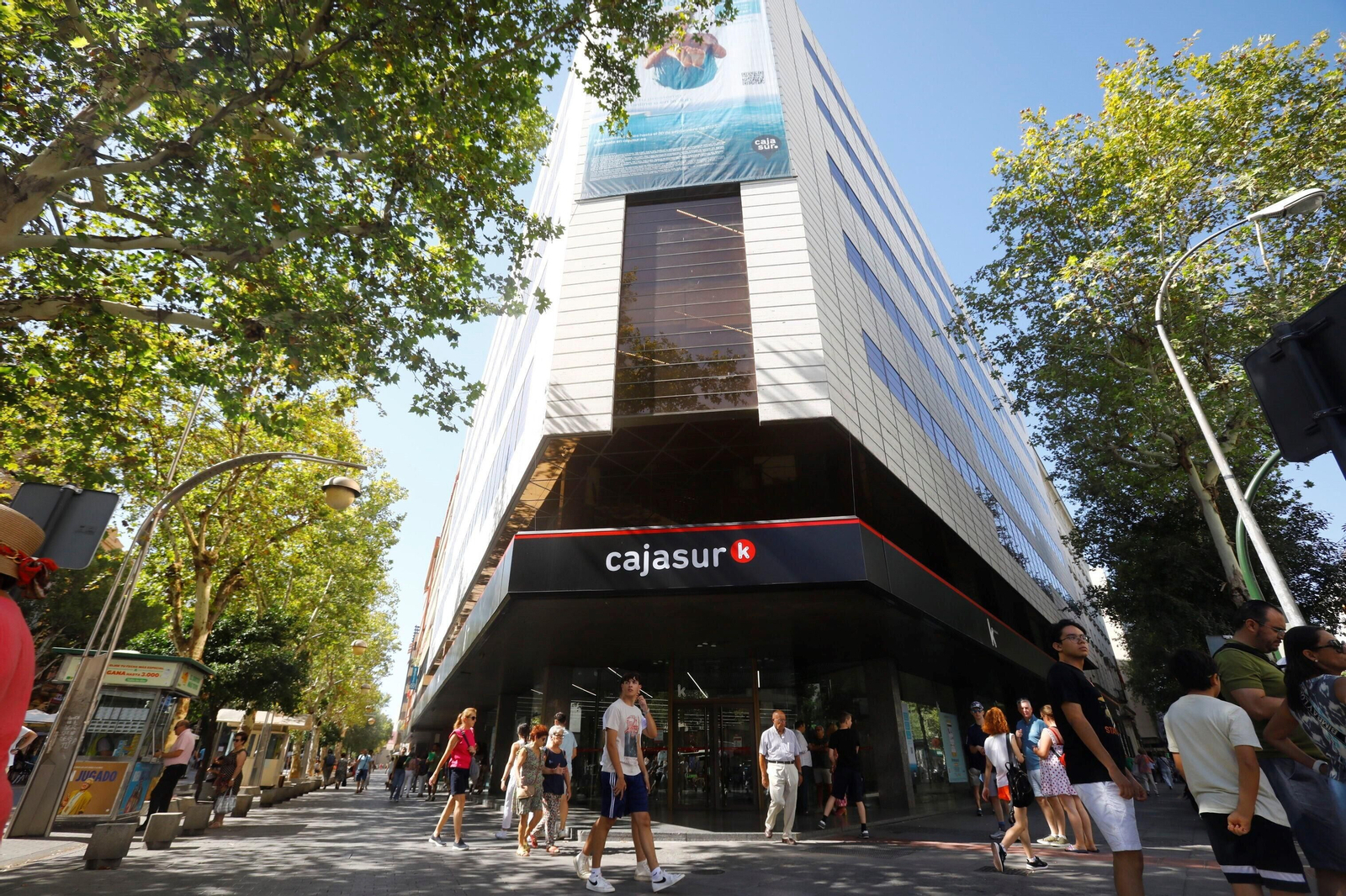 Oficina central de Cajasur, perteneciente al grupo Kutxabank.