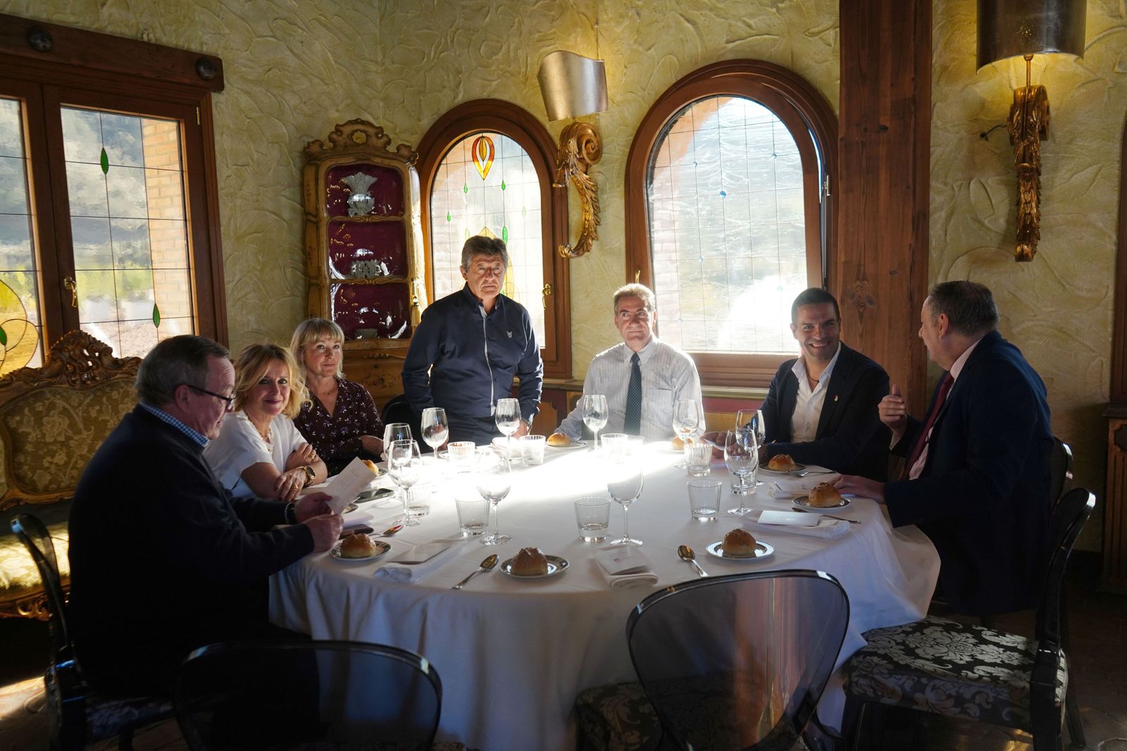 Las mejores imágenes del acto a los abonados del Granada CF con 25 y 50 años de antigüedad