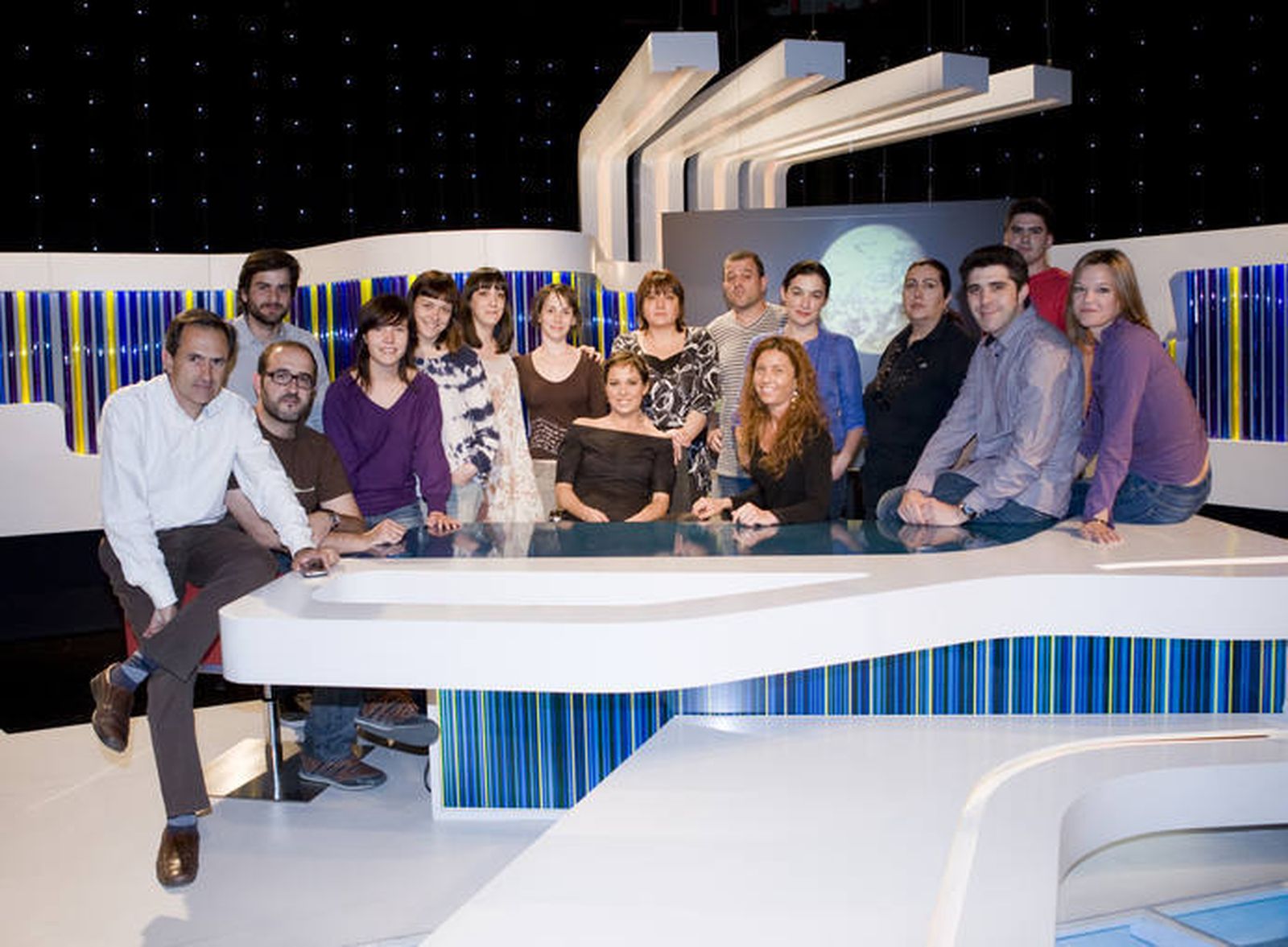 El equipo de 'La 2 Noticias', con Mara Torres