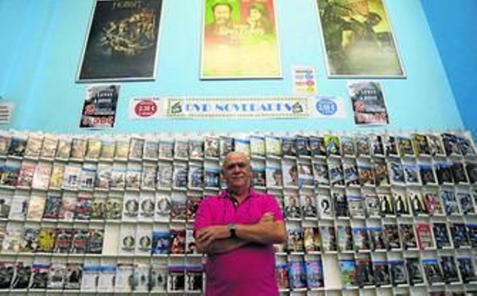 El videoclub El Torcal se mantiene abierto desde hace algo más de tres décadas.