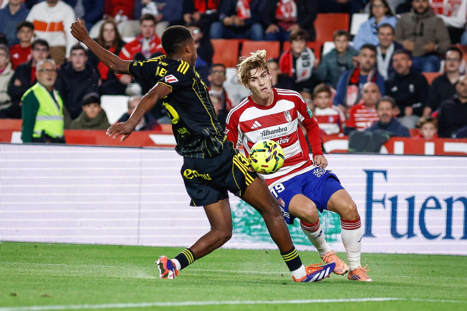 Las mejores imágenes de la victoria del Granada CF ante el Zaragoza