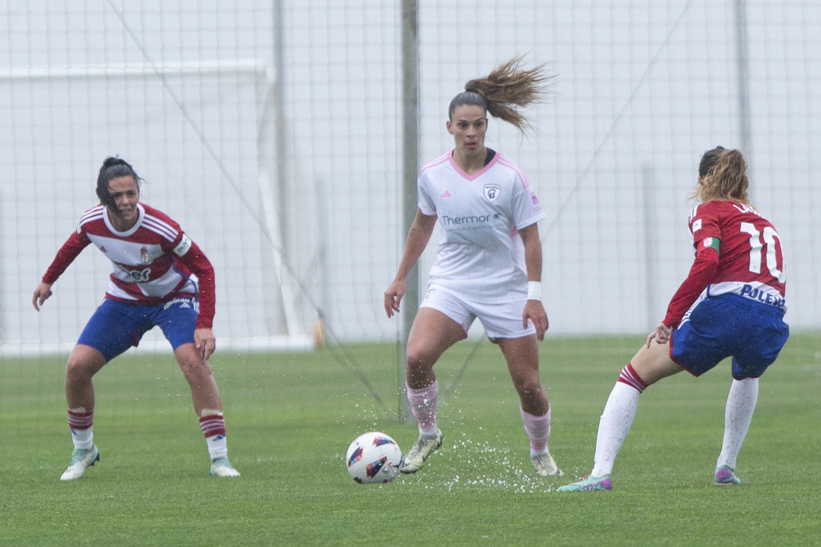 Las mejores imágenes del Granada CF - Madrid CFF