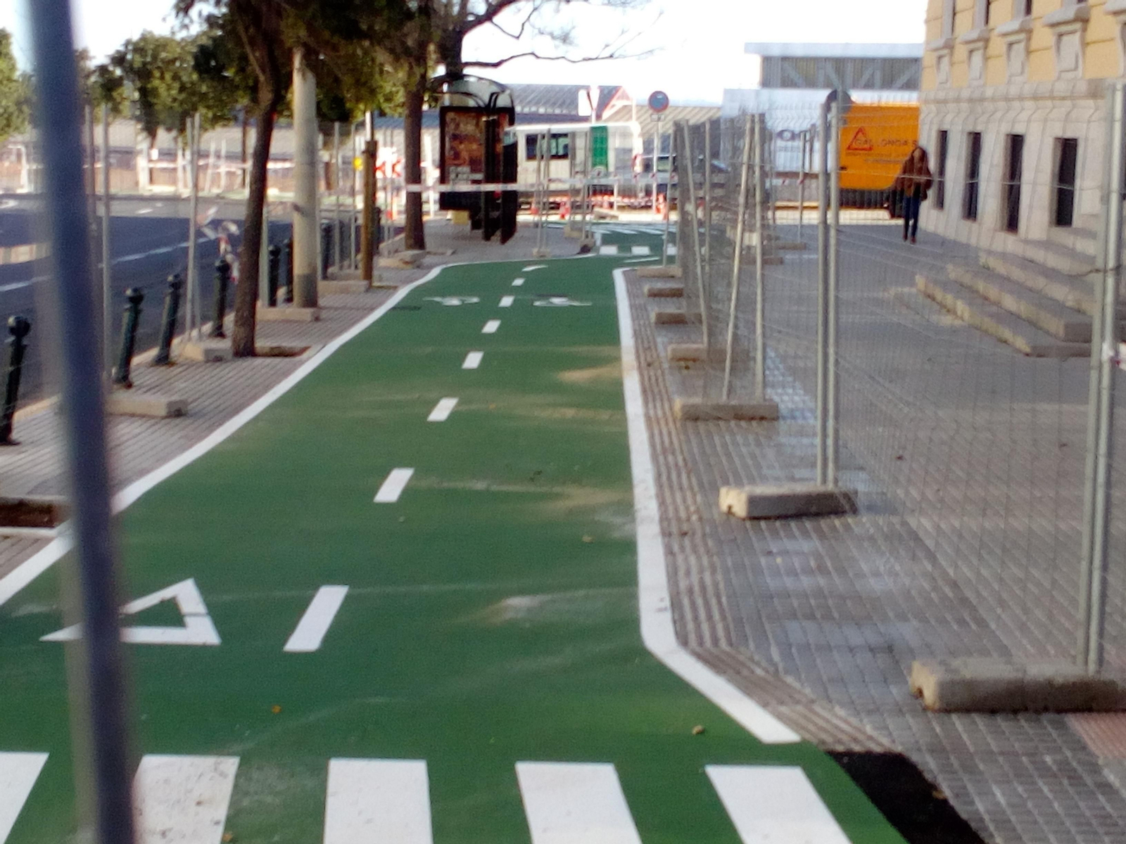 El carril bici, listo por la Cuesta de las Calesas