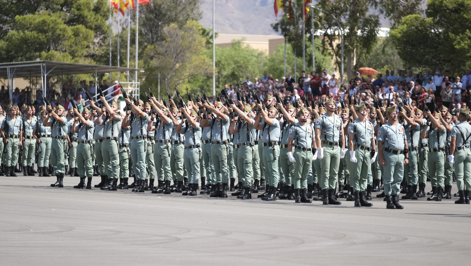 Imágenes del 102 aniversario de La Legión en Almería