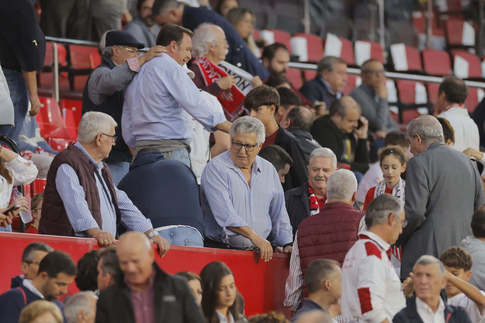 Búscate en las fotos del Sevilla-Betis