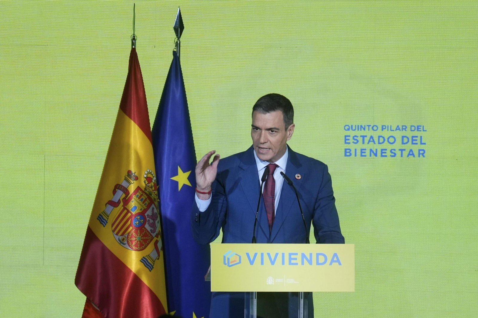 El Gobierno transferirá a la nueva empresa pública 30.000 viviendas de la Sareb