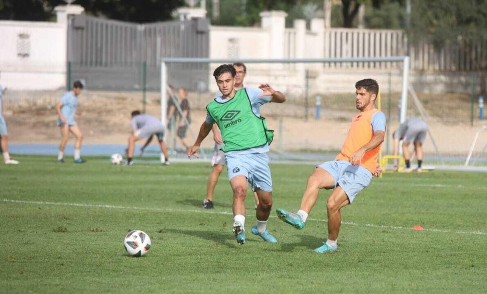 Primer entrenamiento de Francis al frente del Xerez DFC