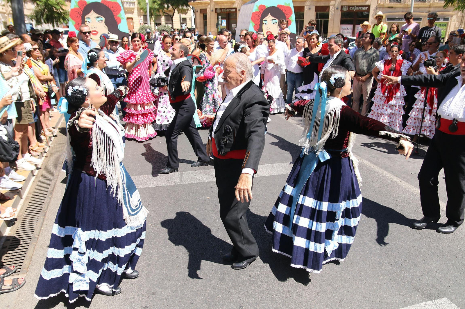 Almería inaugura su feria del mediodía