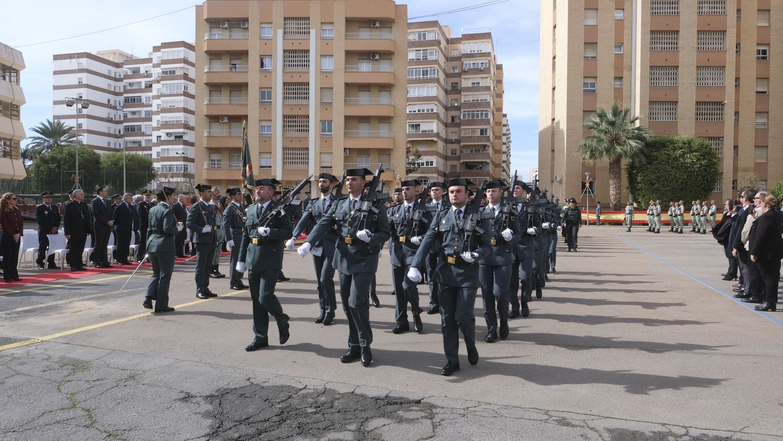 Las imágenes de la toma de posesión del nuevo coronel jefe de la Guardia Civil de Almería