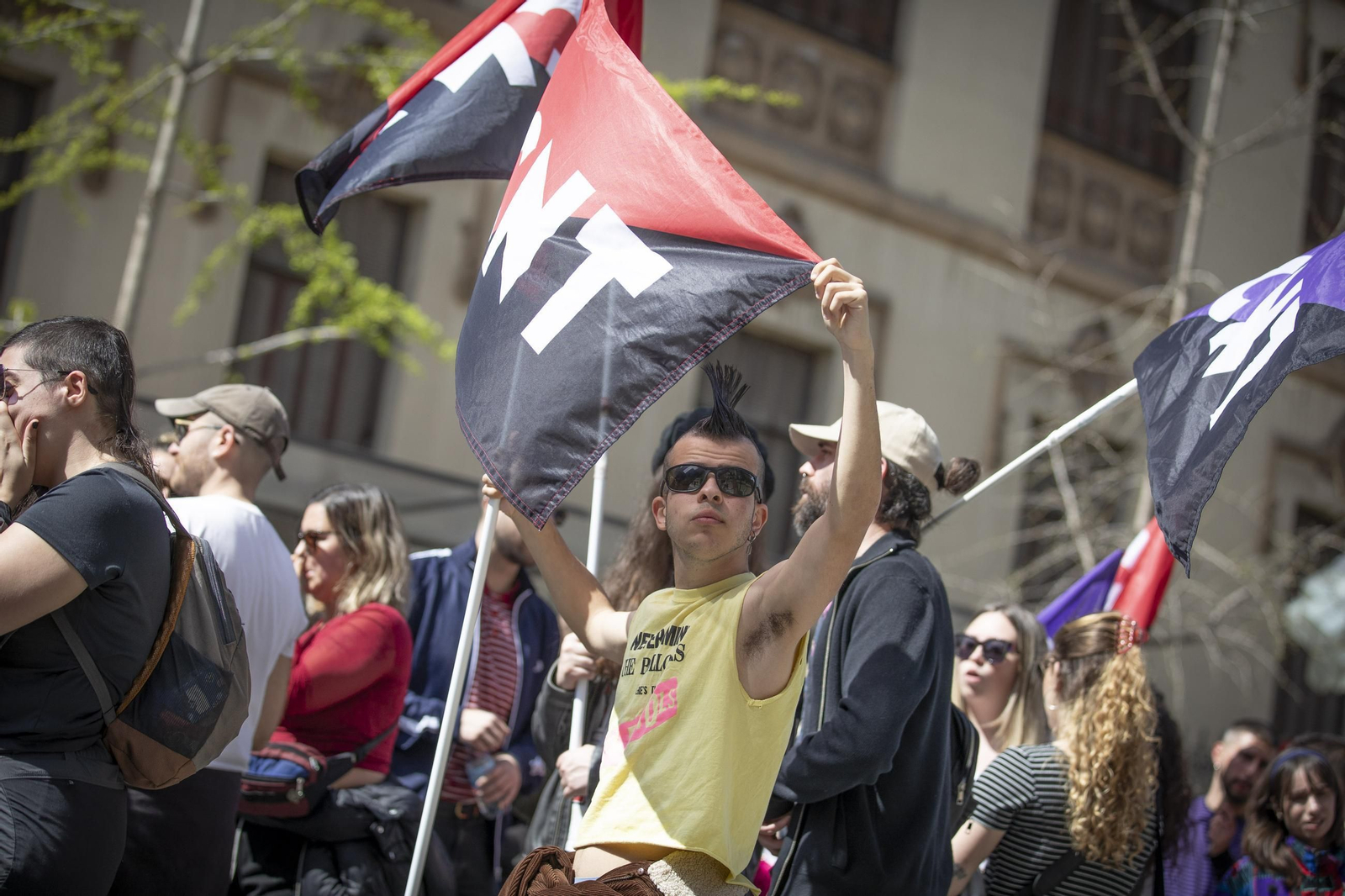 Todas las imágenes de la manifestación contra "el negocio de la vivienda" en Granada