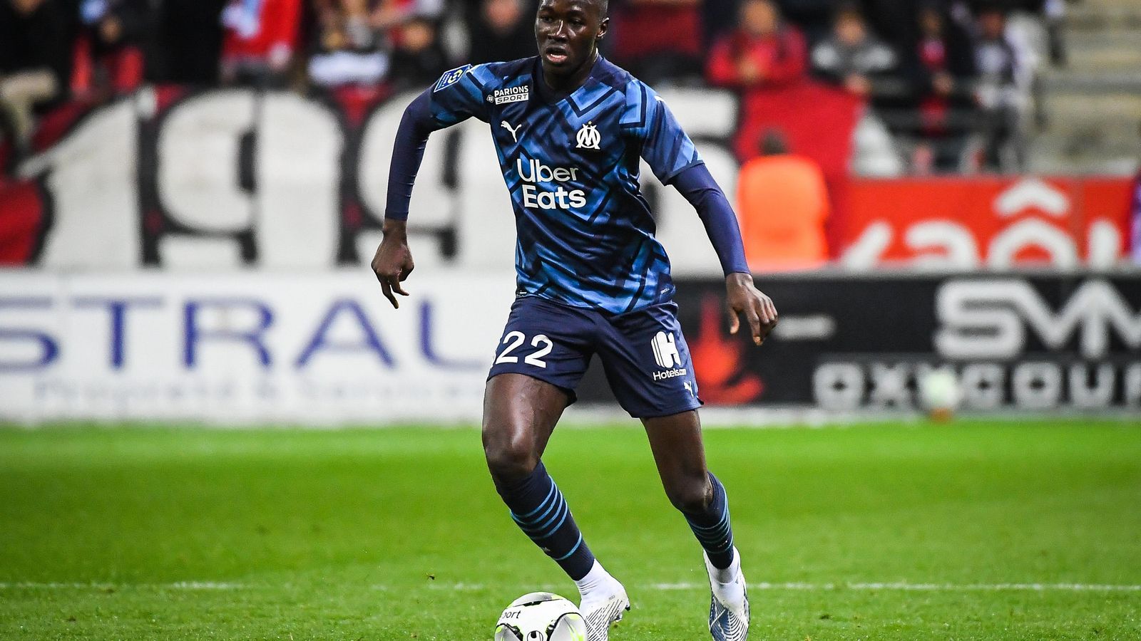 Pape Gueye, futbolista que negocia el Sevilla.