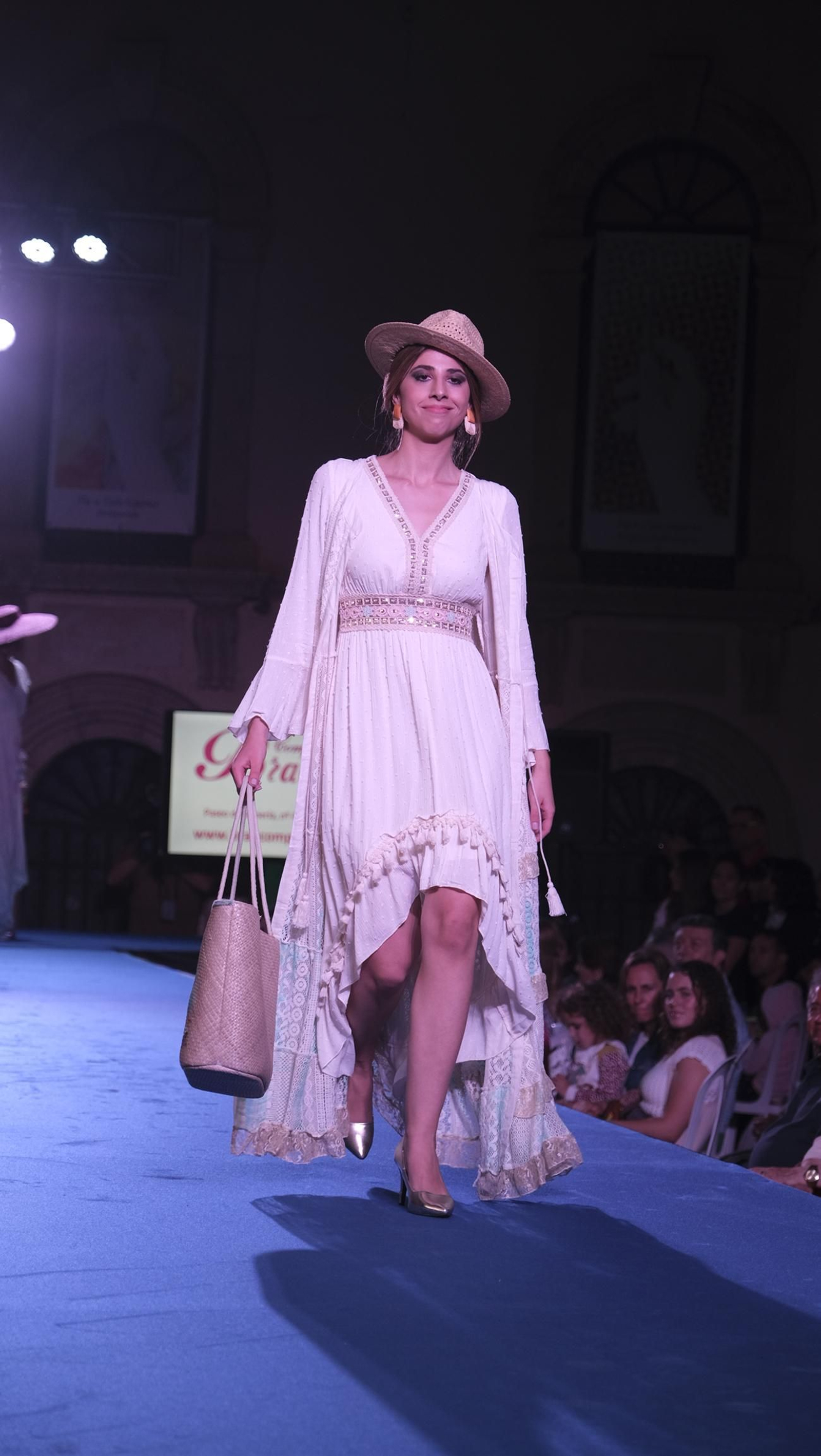 Imágenes de la Noche en Blanco, en Almería