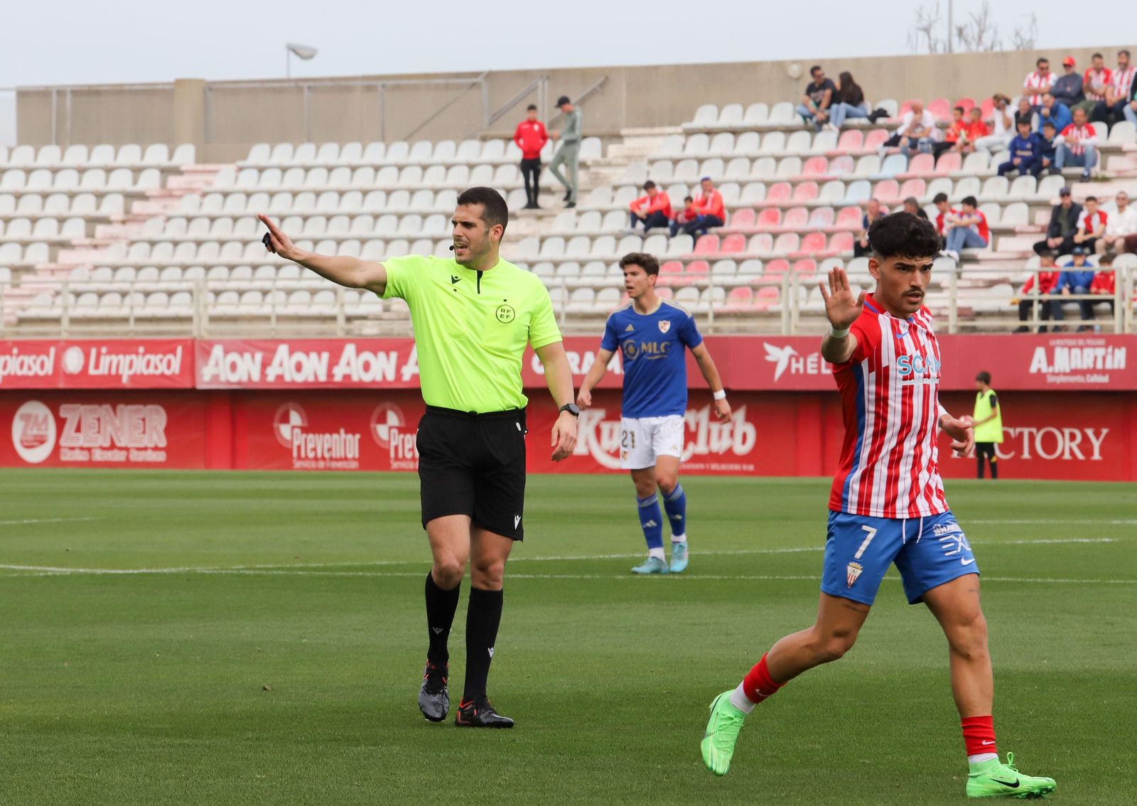 Fotos del Algeciras CF-Linares de Primera Federacion