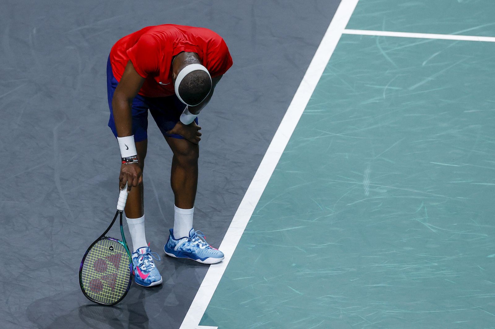 Lorenzo Sonego vence a Francis Tiafoe en el primer partido del Italia-EEUU