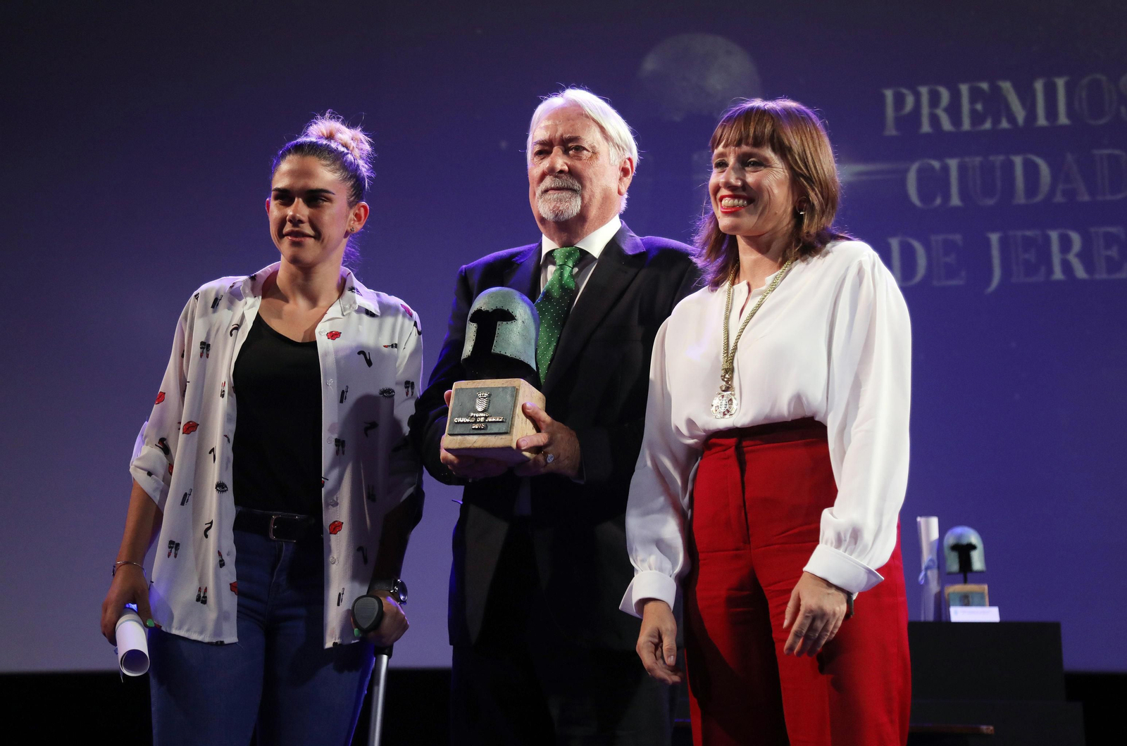 Luis Delgado Flores y Lorena Bocanegra, presidente y capitana del Club Deportivo  Guadalcacín de Fútbol Sala Femenino,  Premio al Deporte.
