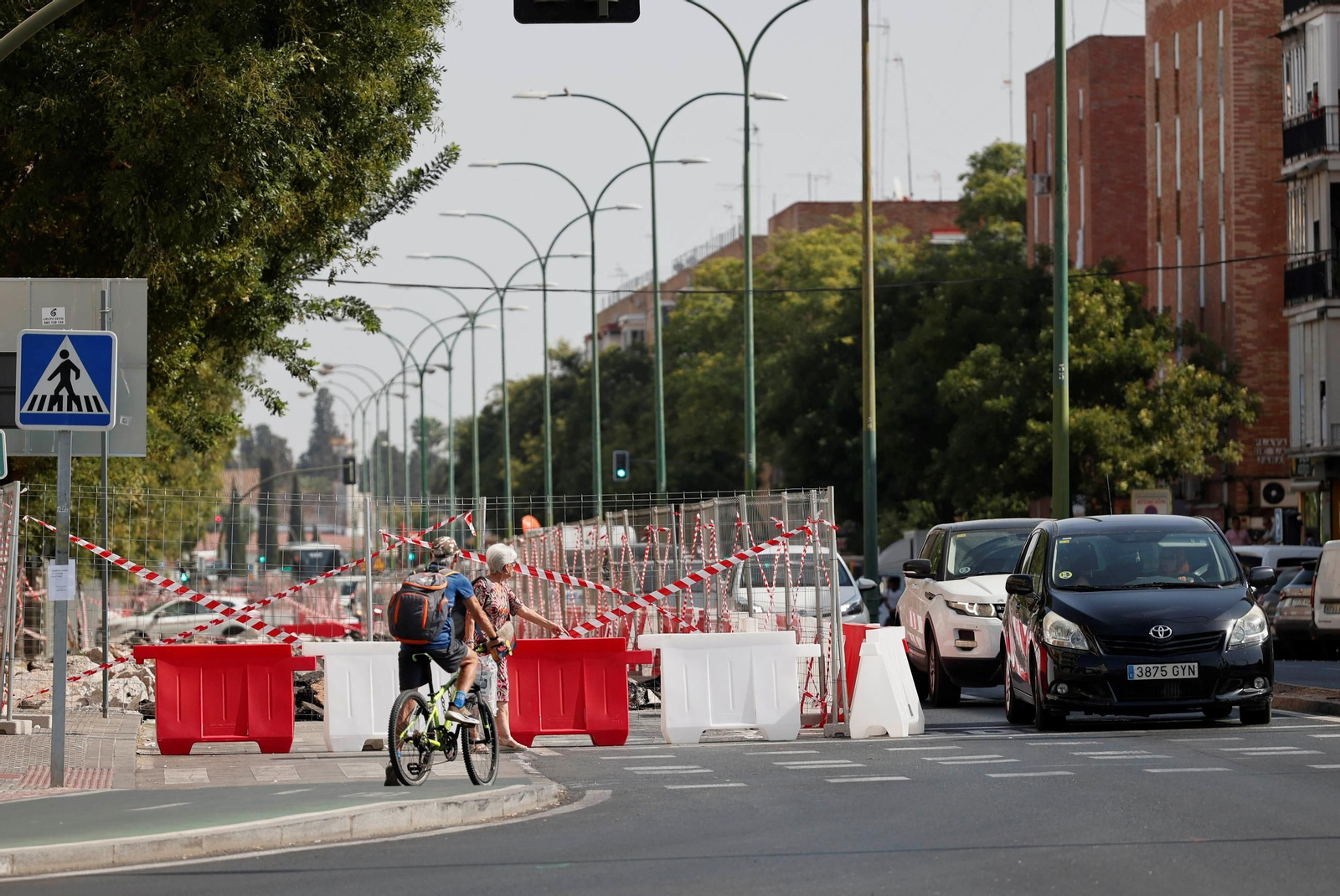Reducción a un carril de circulación en Doctor Fedriani por el avance de la obra del Metro de Sevilla