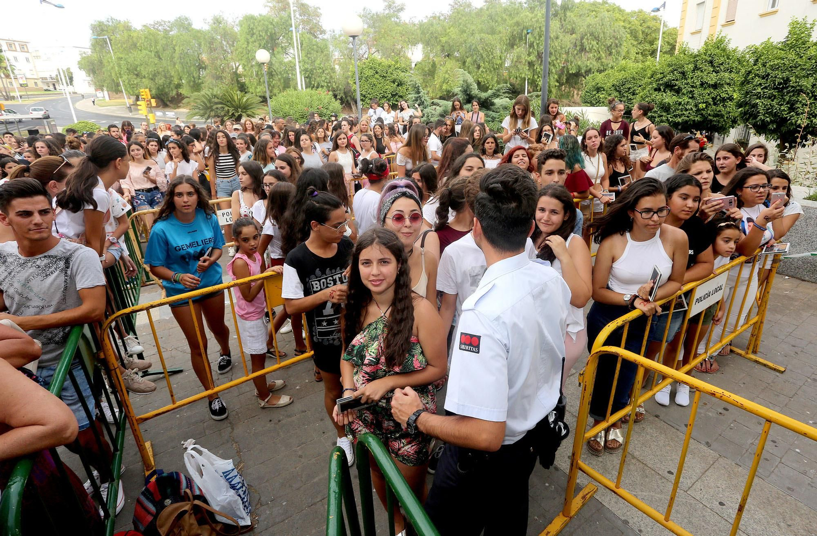 Firma de discos de los Gemeliers