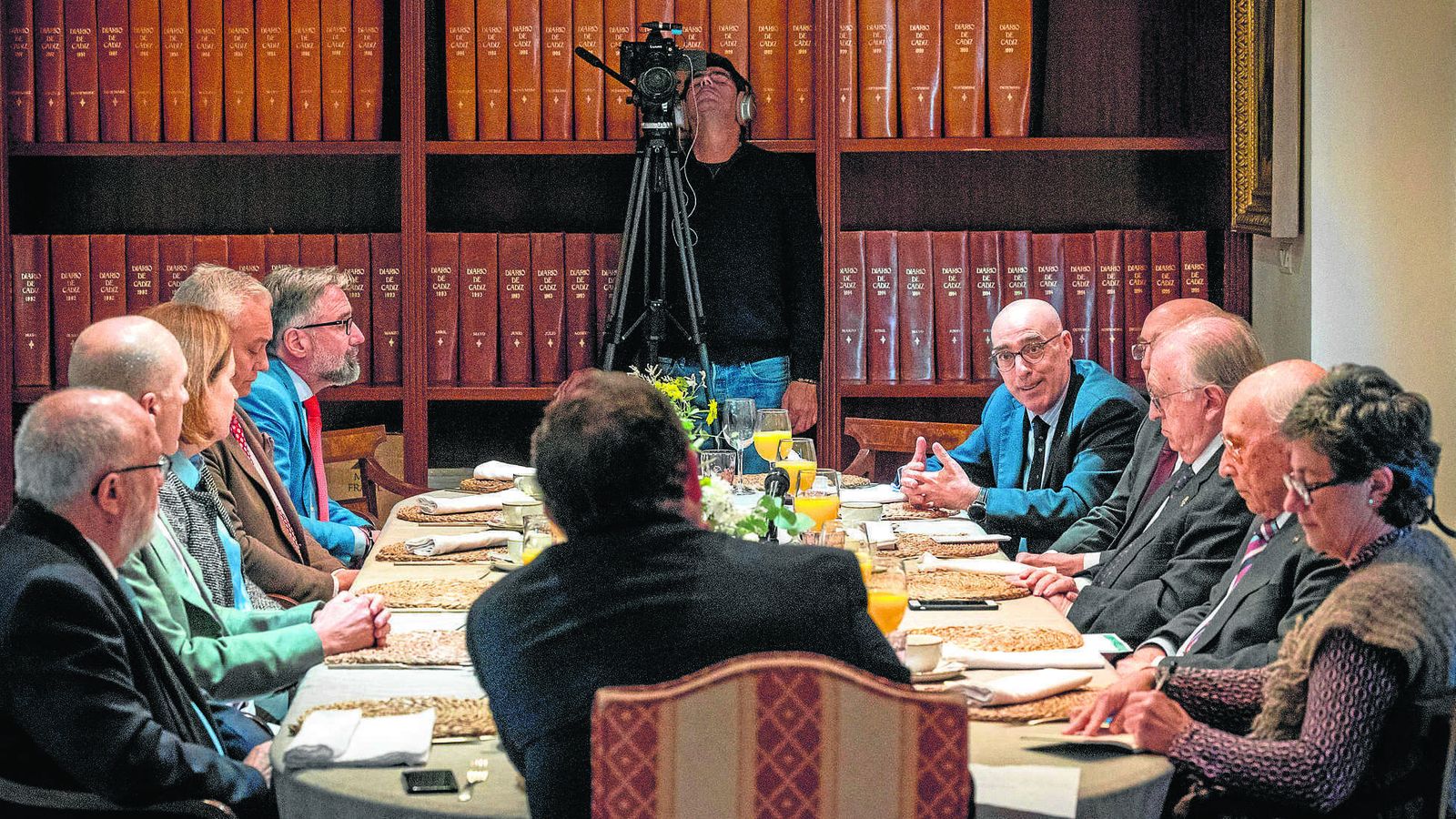 Representantes de los Colegios Oficiales