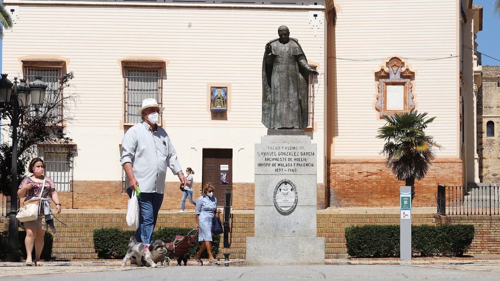 El monumento en una imagen actual de la plaza de San Pedro.