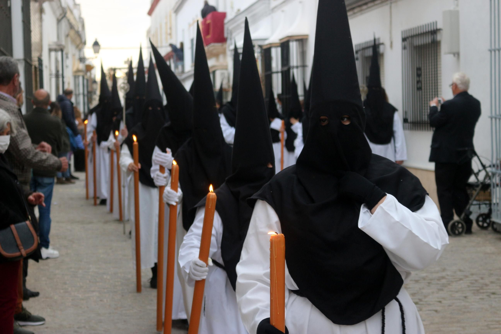 Las imágenes del Martes Santo en Puerto Real: Cristo del Perdón