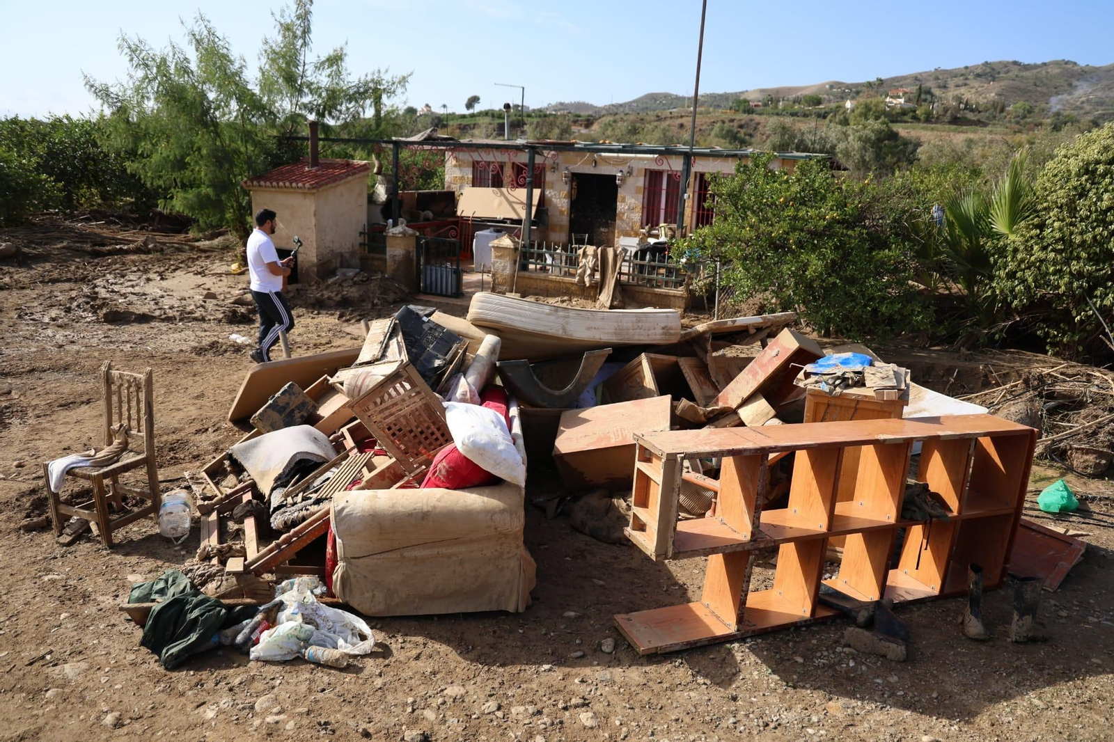 Álora se recupera de las inundaciones por la DANA, en imágenes