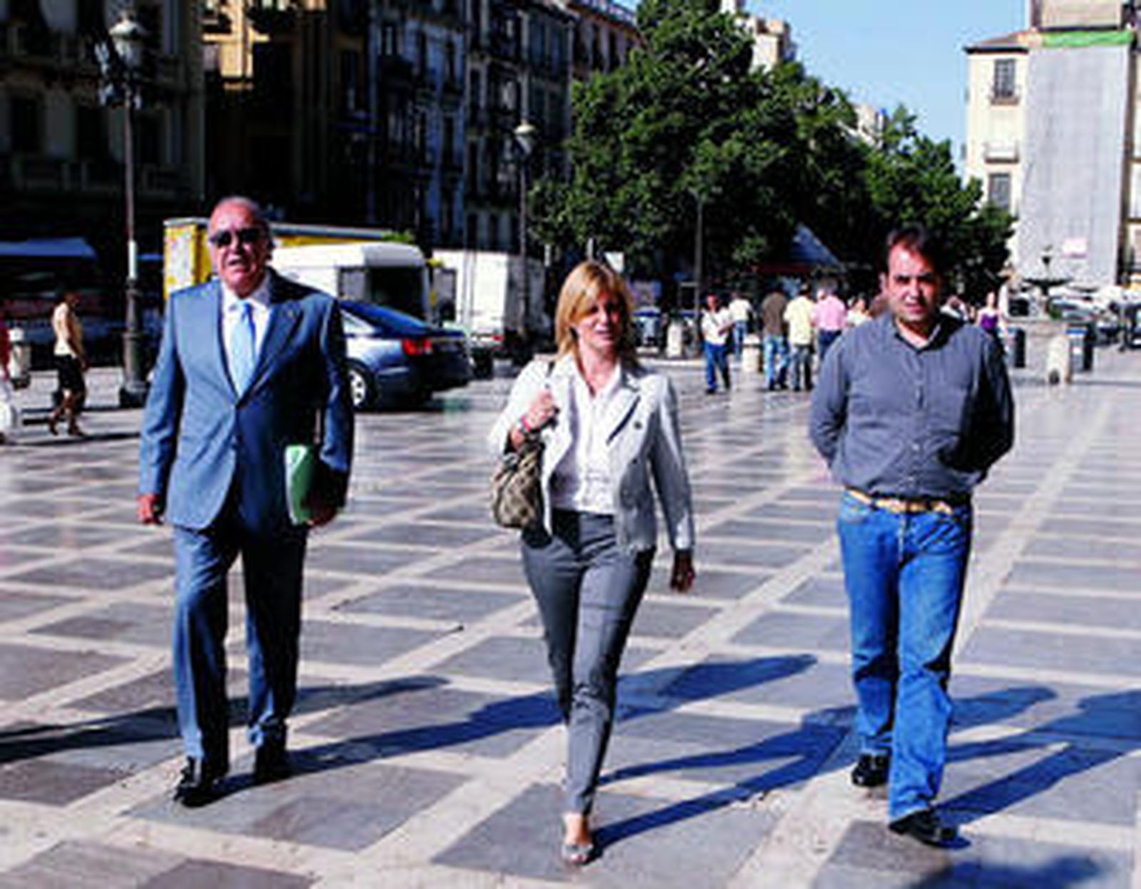 Pelayo, junto a Saldaña, en su viaje a Granada a la sede del TSJA.