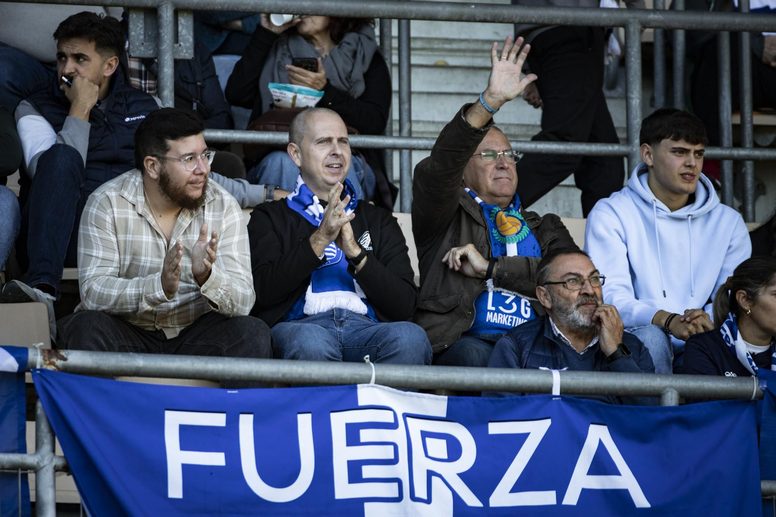 Búscate en el encuentro entre Xerez DFC y Recre en Chapín