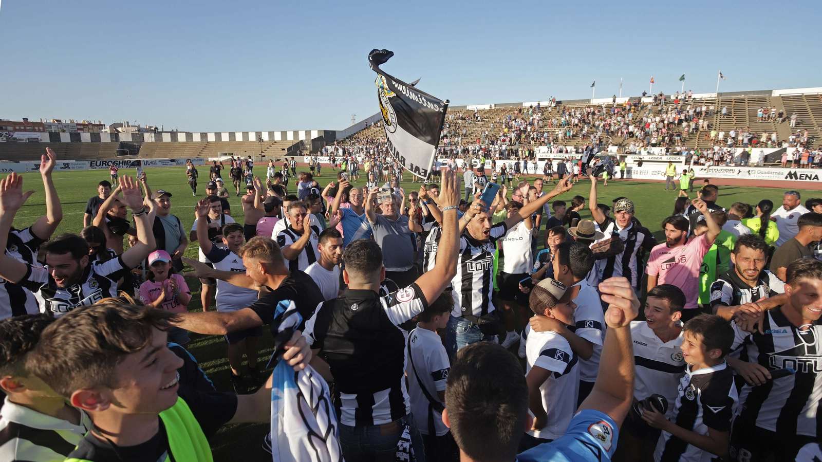 Fotos de la celebración de la Balona en el estadio municipal de La Línea